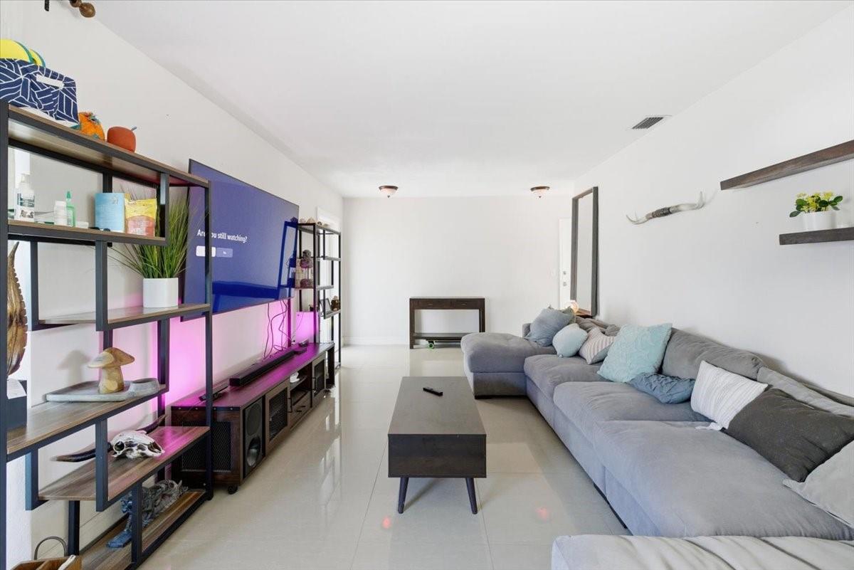 SUNRISE GOLF VILLAGE SEC - Residential