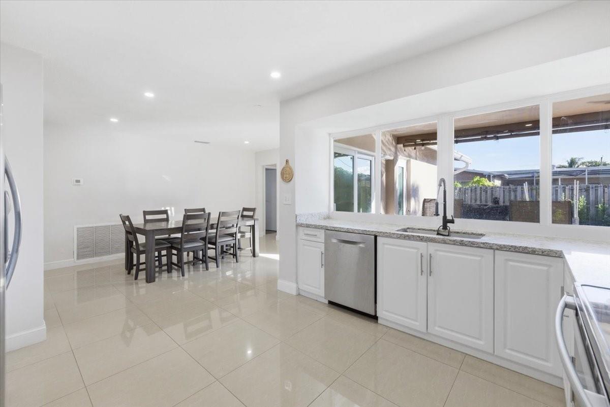 SUNRISE GOLF VILLAGE SEC - Residential