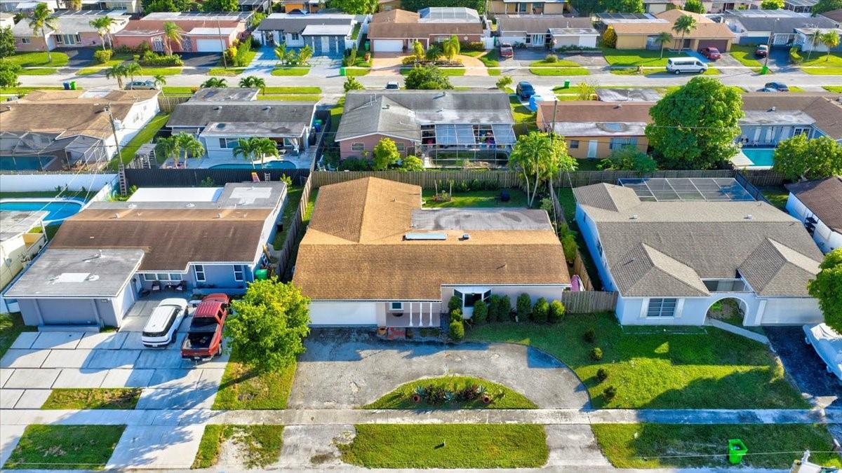 SUNRISE GOLF VILLAGE SEC - Residential