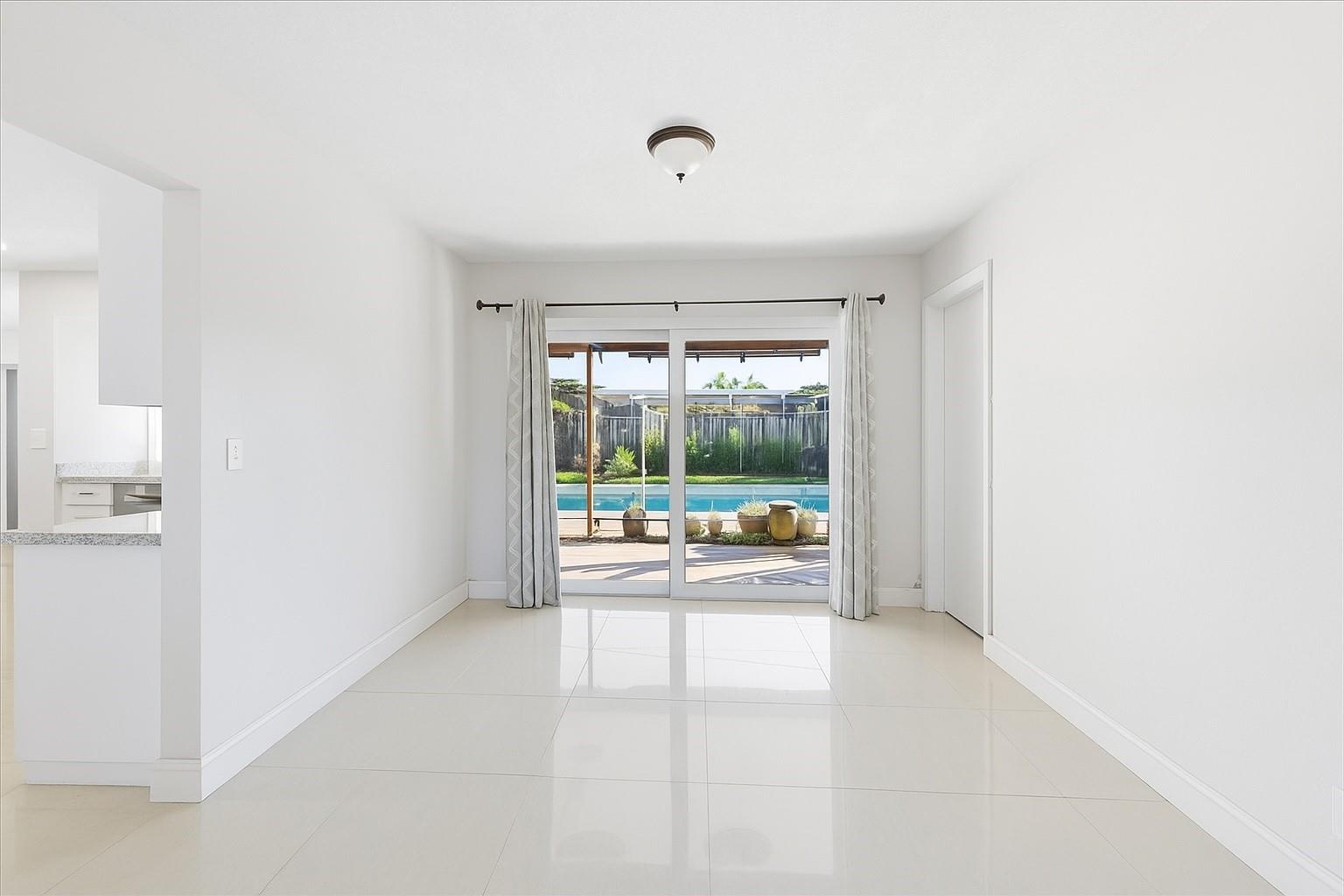 SUNRISE GOLF VILLAGE SEC - Residential