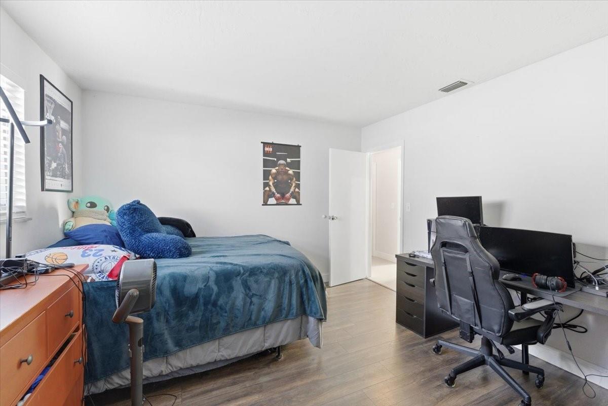 SUNRISE GOLF VILLAGE SEC - Residential