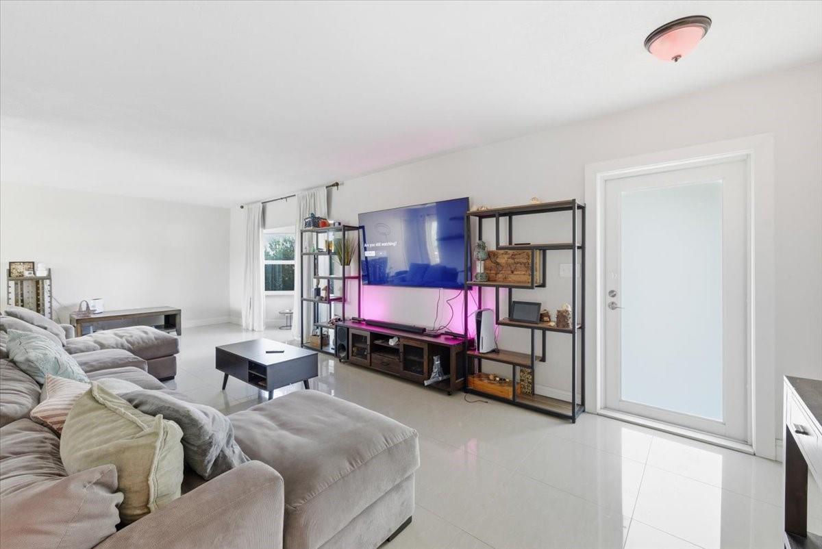 SUNRISE GOLF VILLAGE SEC - Residential