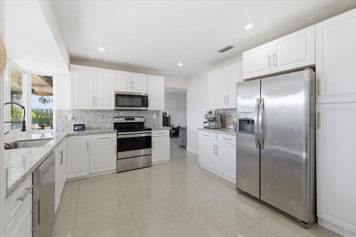 SUNRISE GOLF VILLAGE SEC - Residential