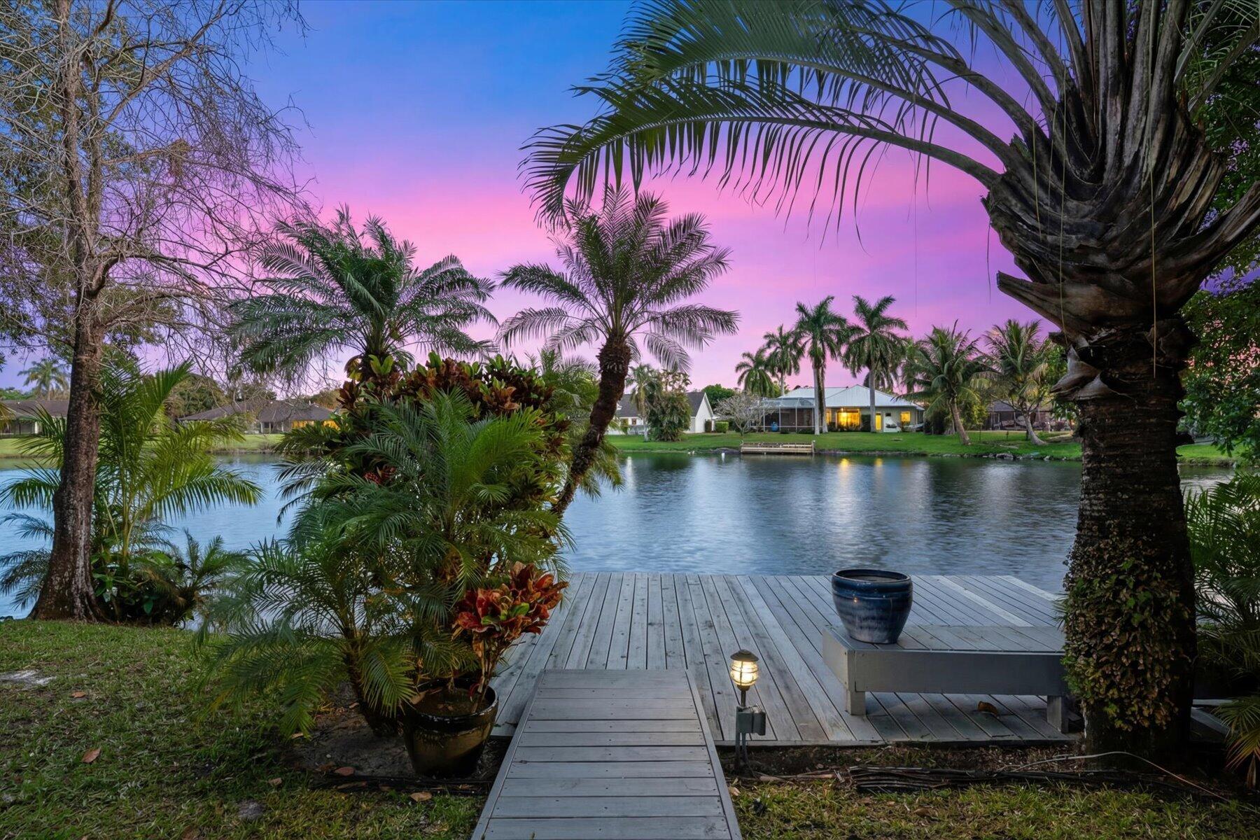 GREENVIEW SHORES 2 OF WELLINGTON - Residential