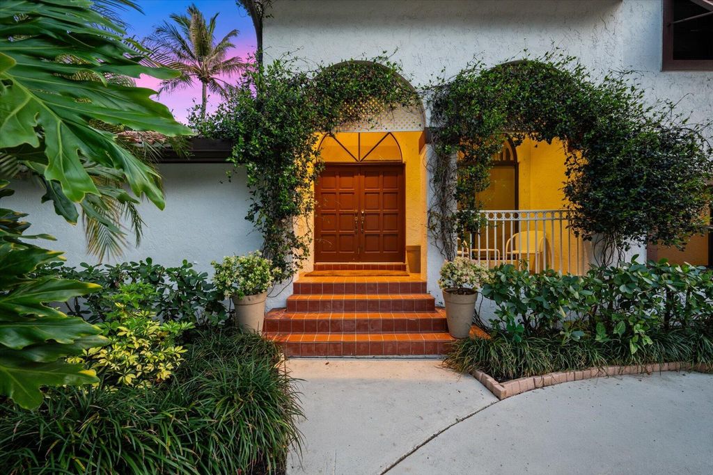 Photo of 2042 Amesbury Circle, Wellington, FL 33414 (MLS # B26006721)