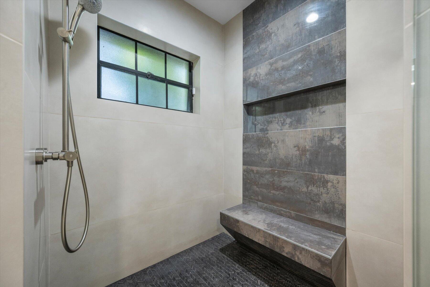 GREENVIEW SHORES 2 OF WELLINGTON - Residential