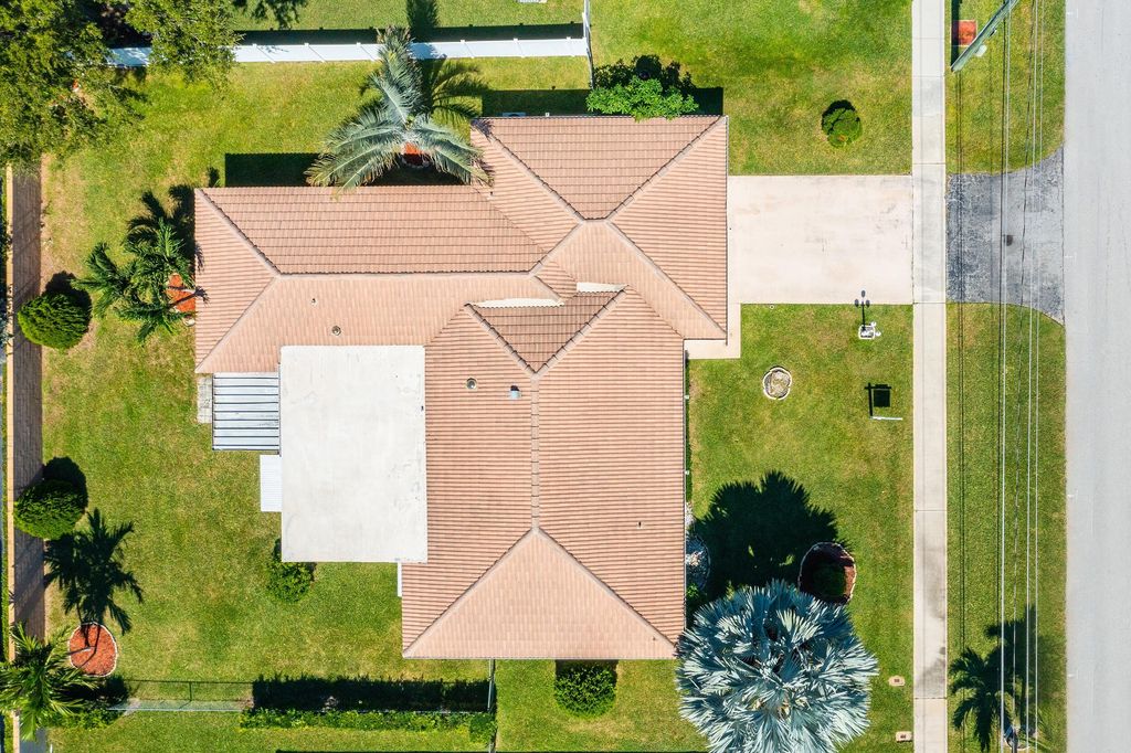 Photo of 3363 NE 6th Drive, Boca Raton, FL 33431 (MLS # R11169584)