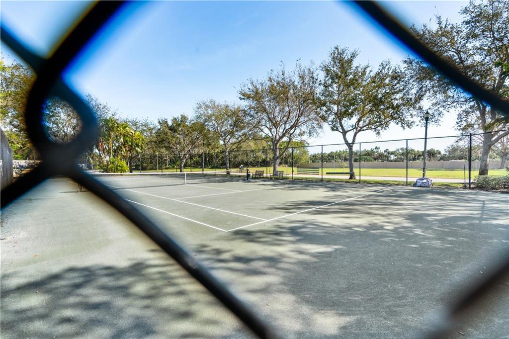 BRIDGEPOINTE SUBDIVISION - Residential