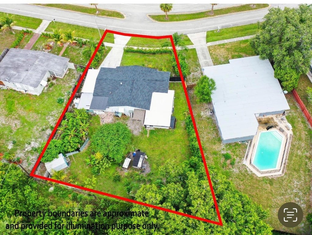 Photo of 120 Banyan Drive, Port Saint Lucie, FL 34952 (MLS # B26039491)