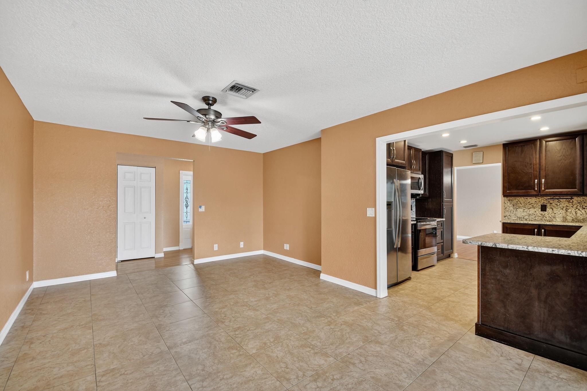 PALM BEACH NATL GOLF AND - Residential