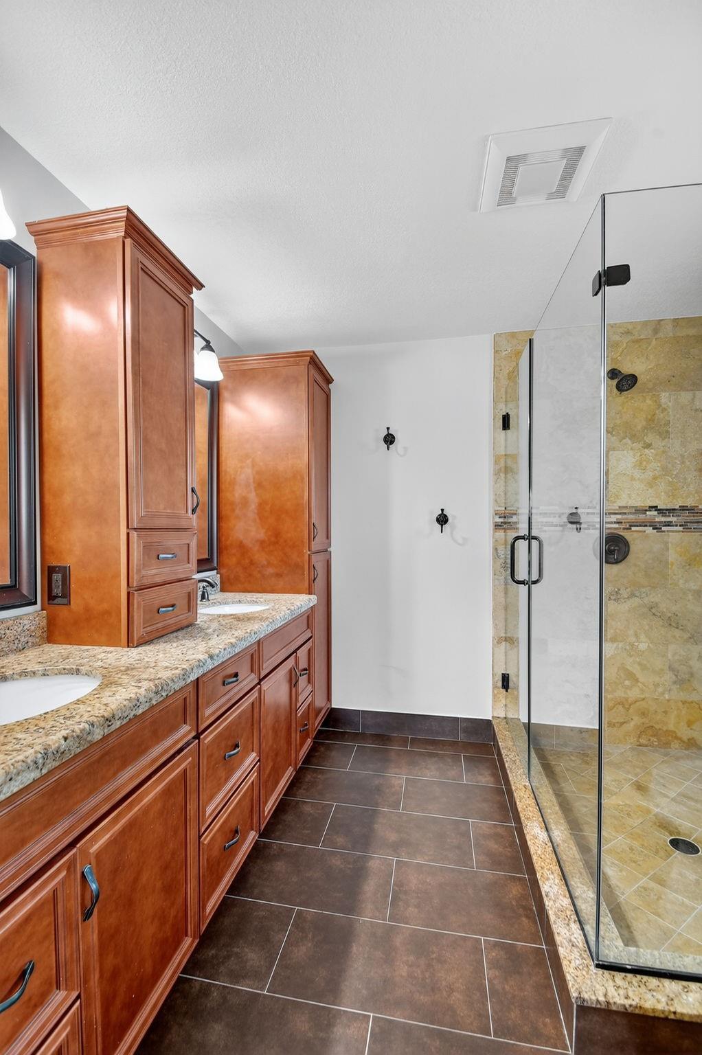 PALM BEACH NATL GOLF AND - Residential