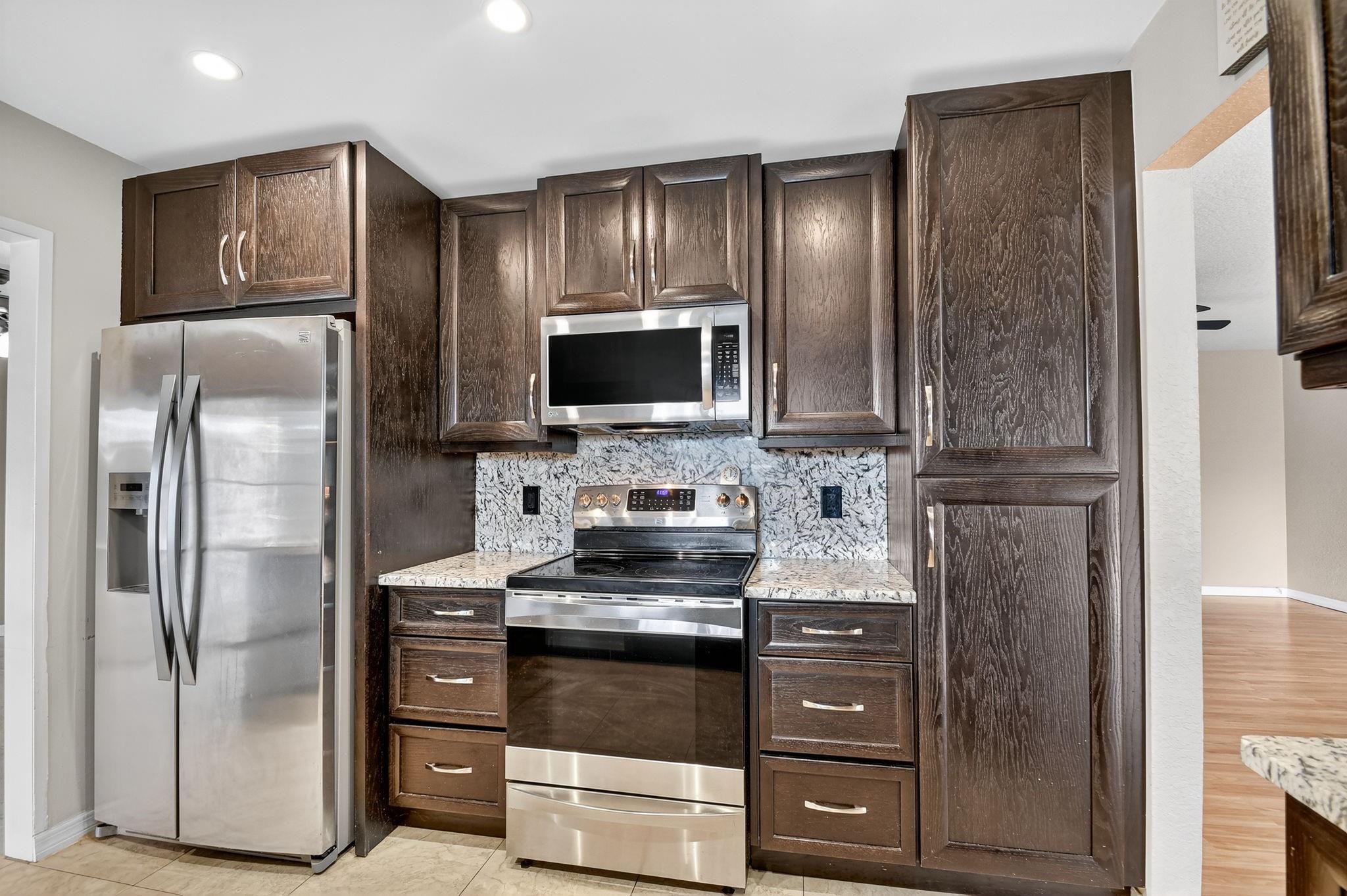 PALM BEACH NATL GOLF AND - Residential