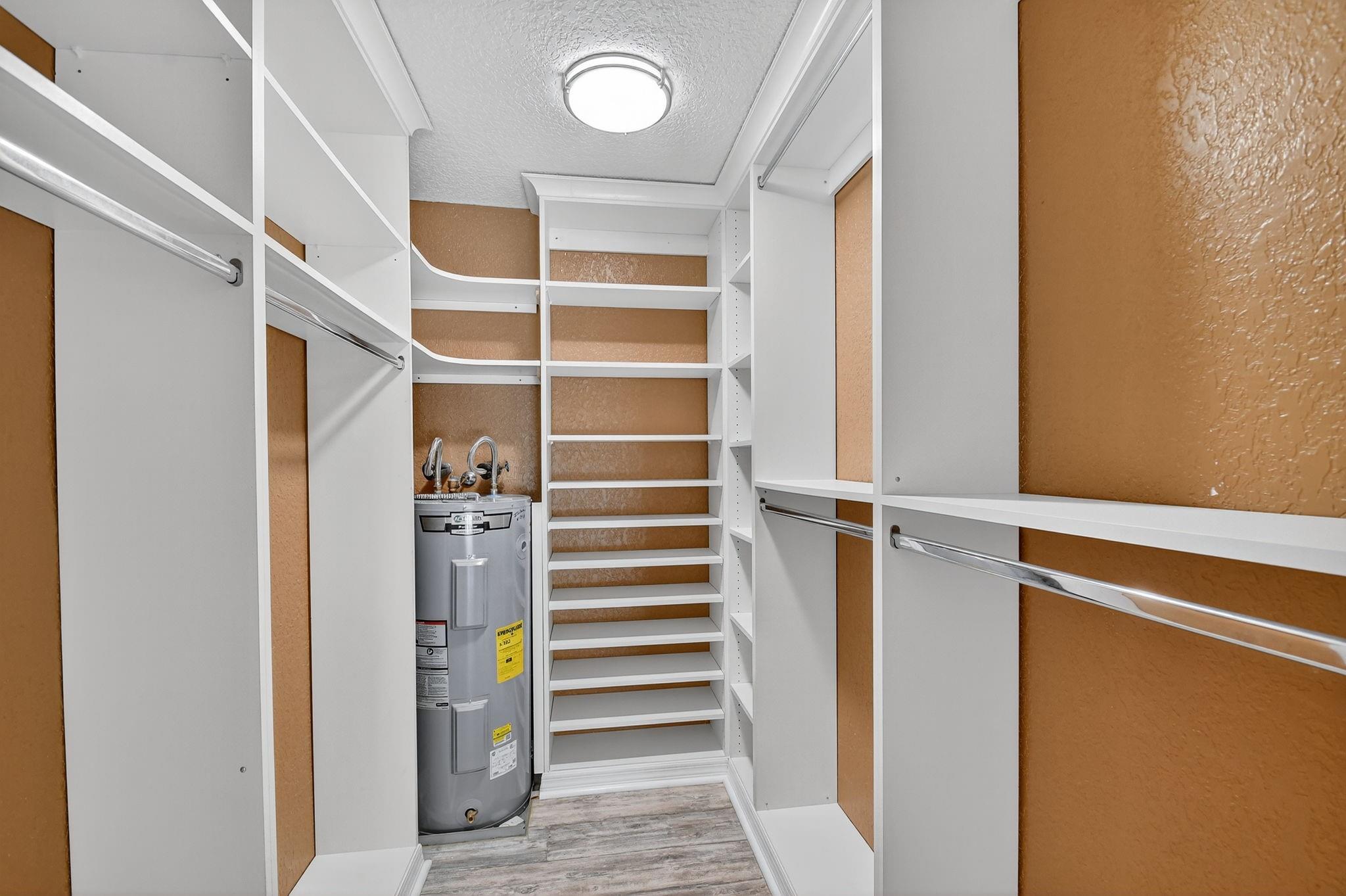 PALM BEACH NATL GOLF AND - Residential