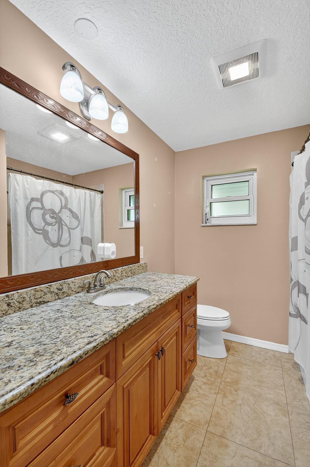 PALM BEACH NATL GOLF AND - Residential