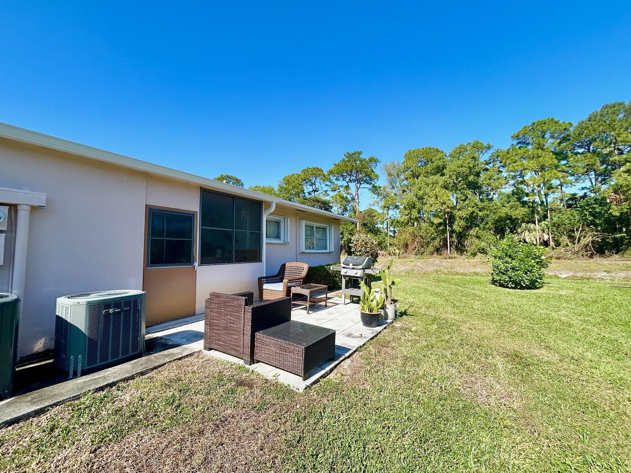 CRESTHAVEN VILLAS CONDO 2 - Residential