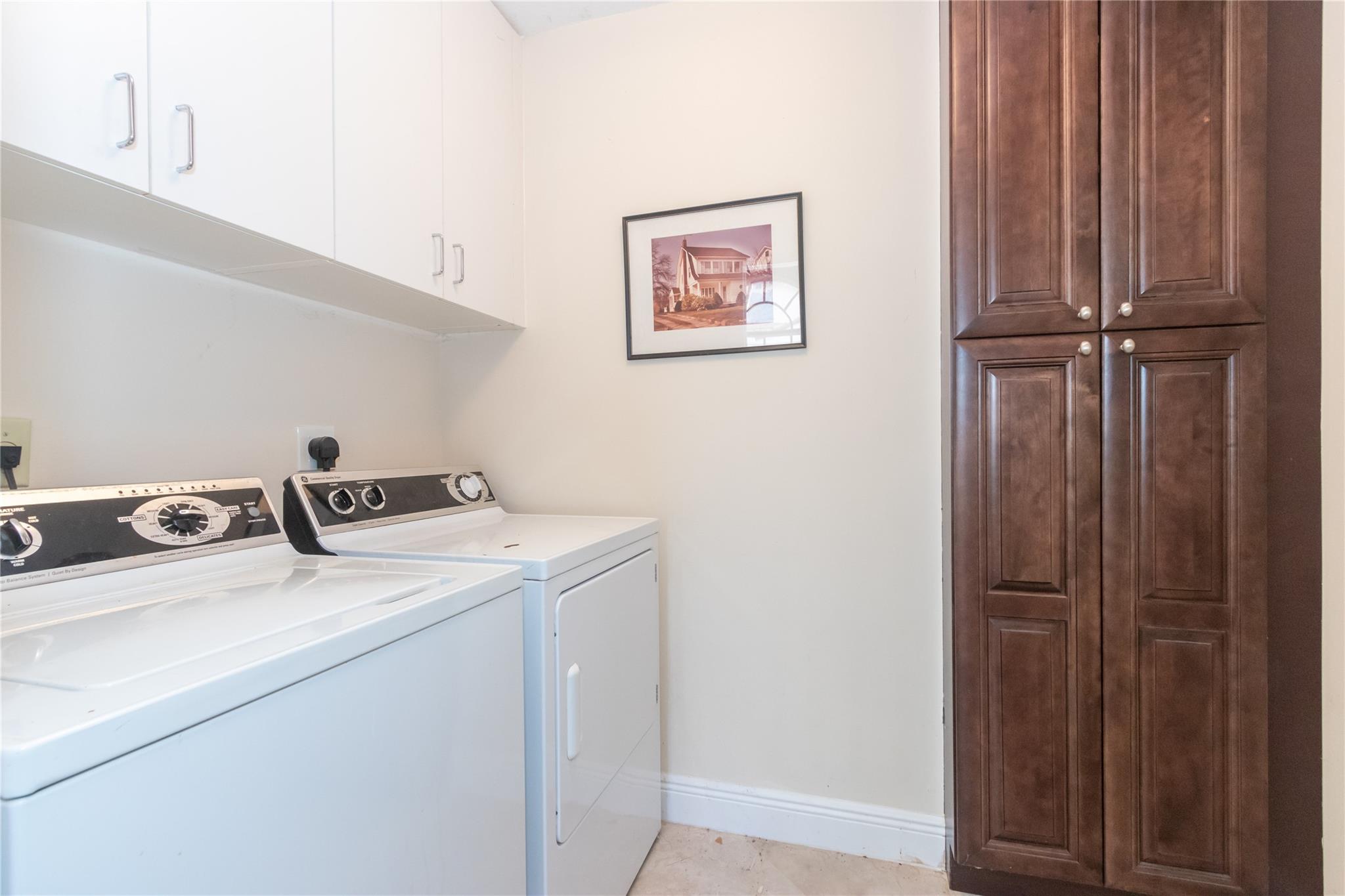 Misty Oaks Condo - Residential