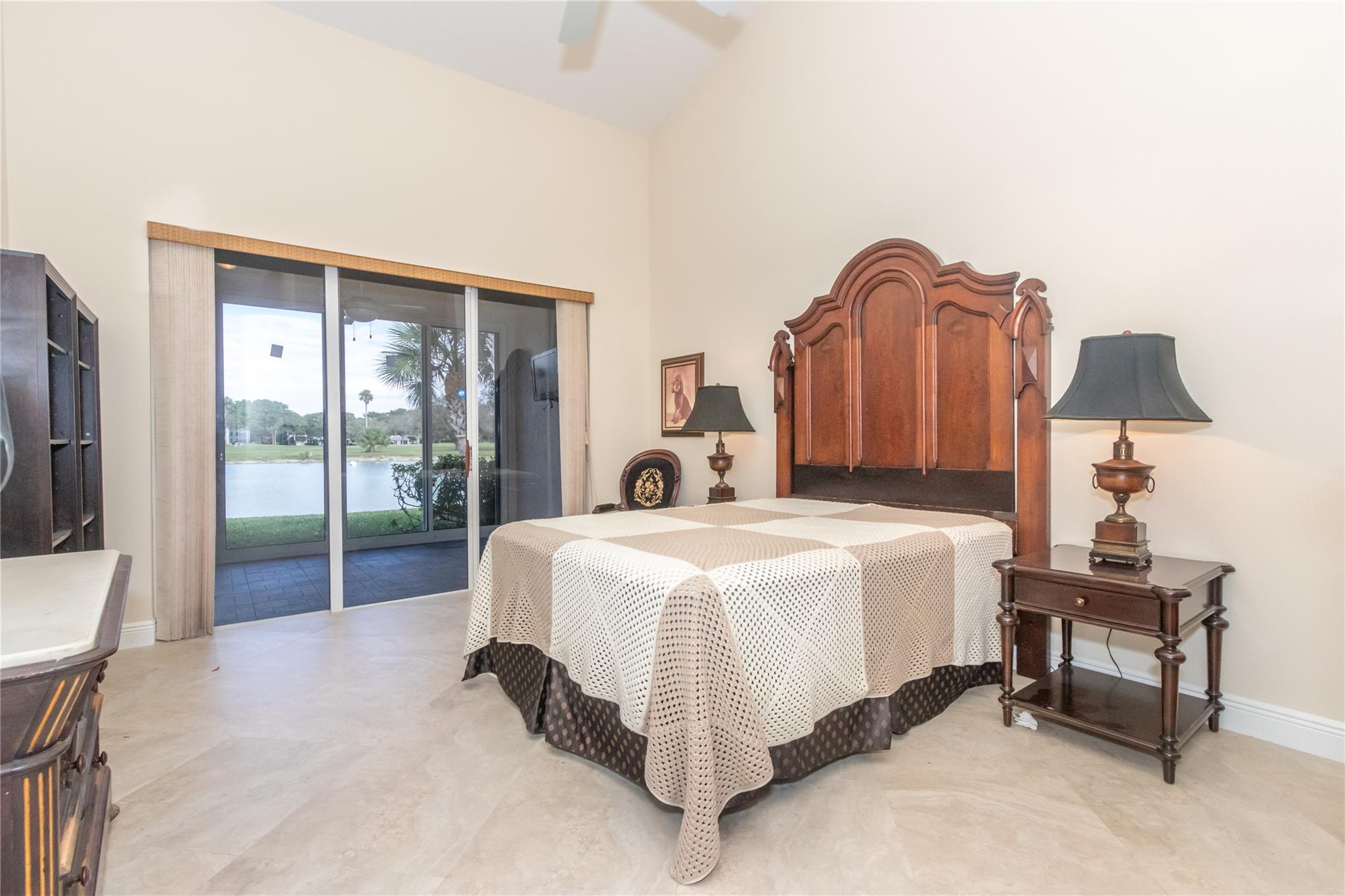 Misty Oaks Condo - Residential