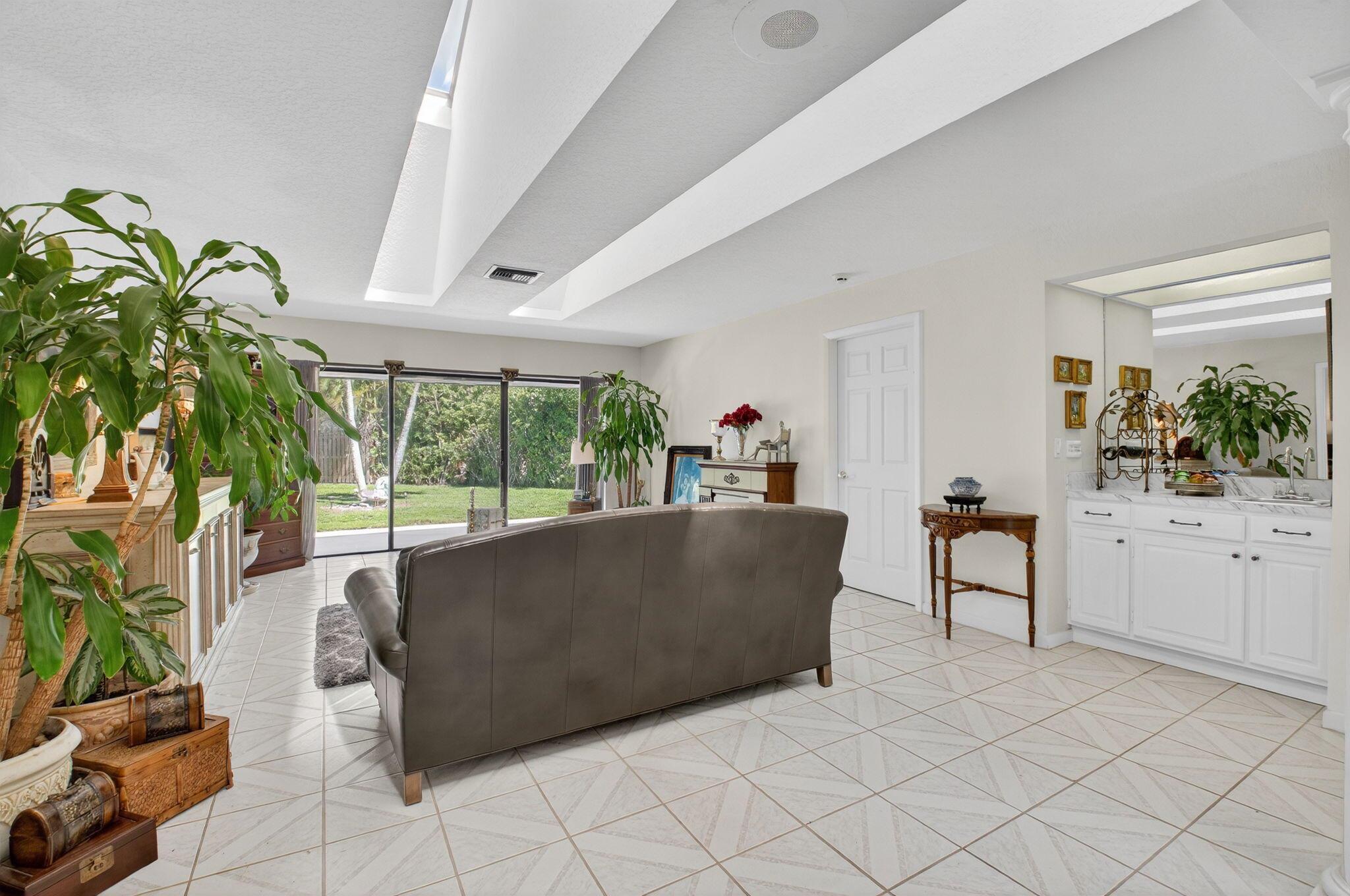 Villa San Remo - Residential