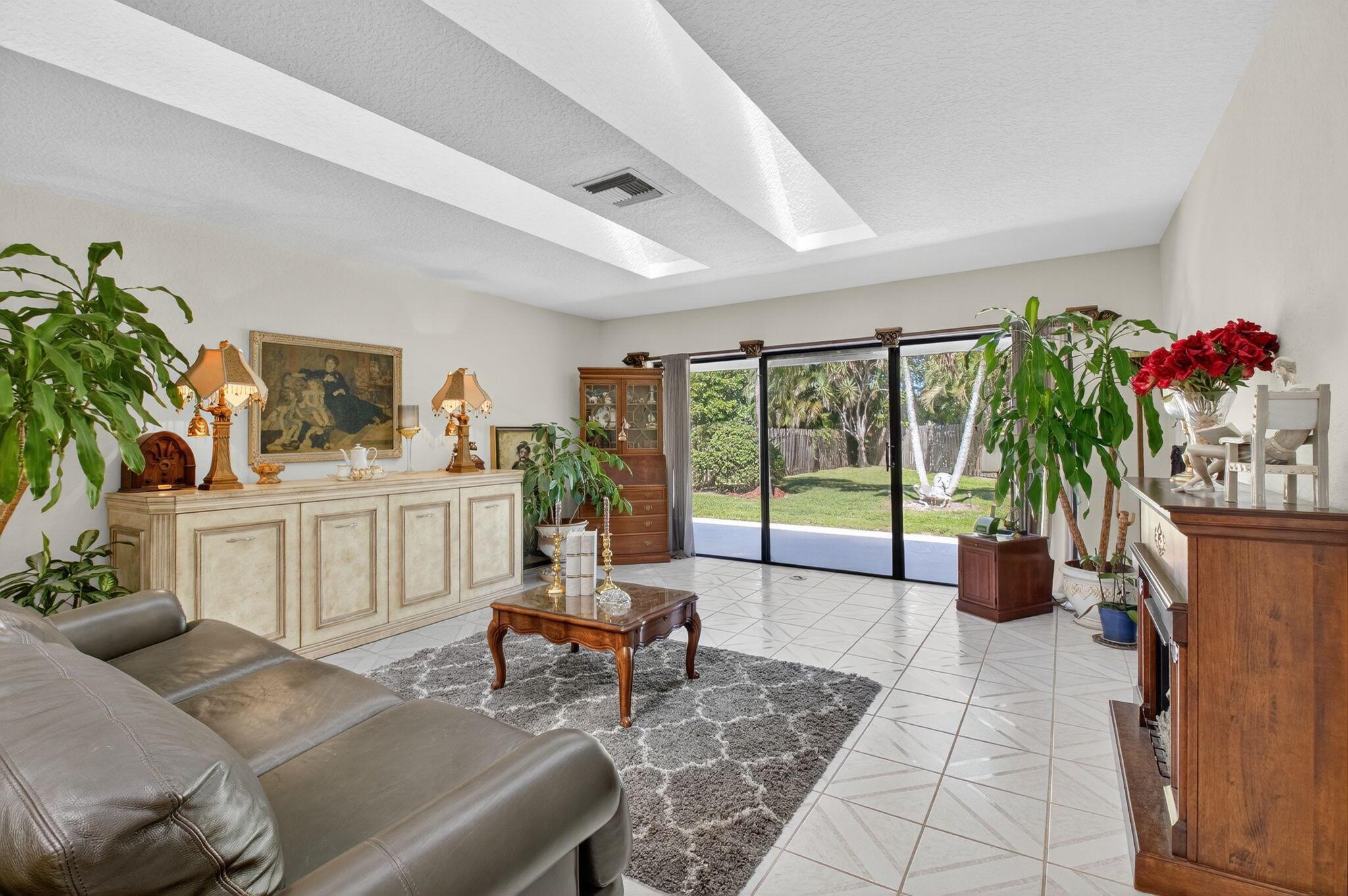 Villa San Remo - Residential