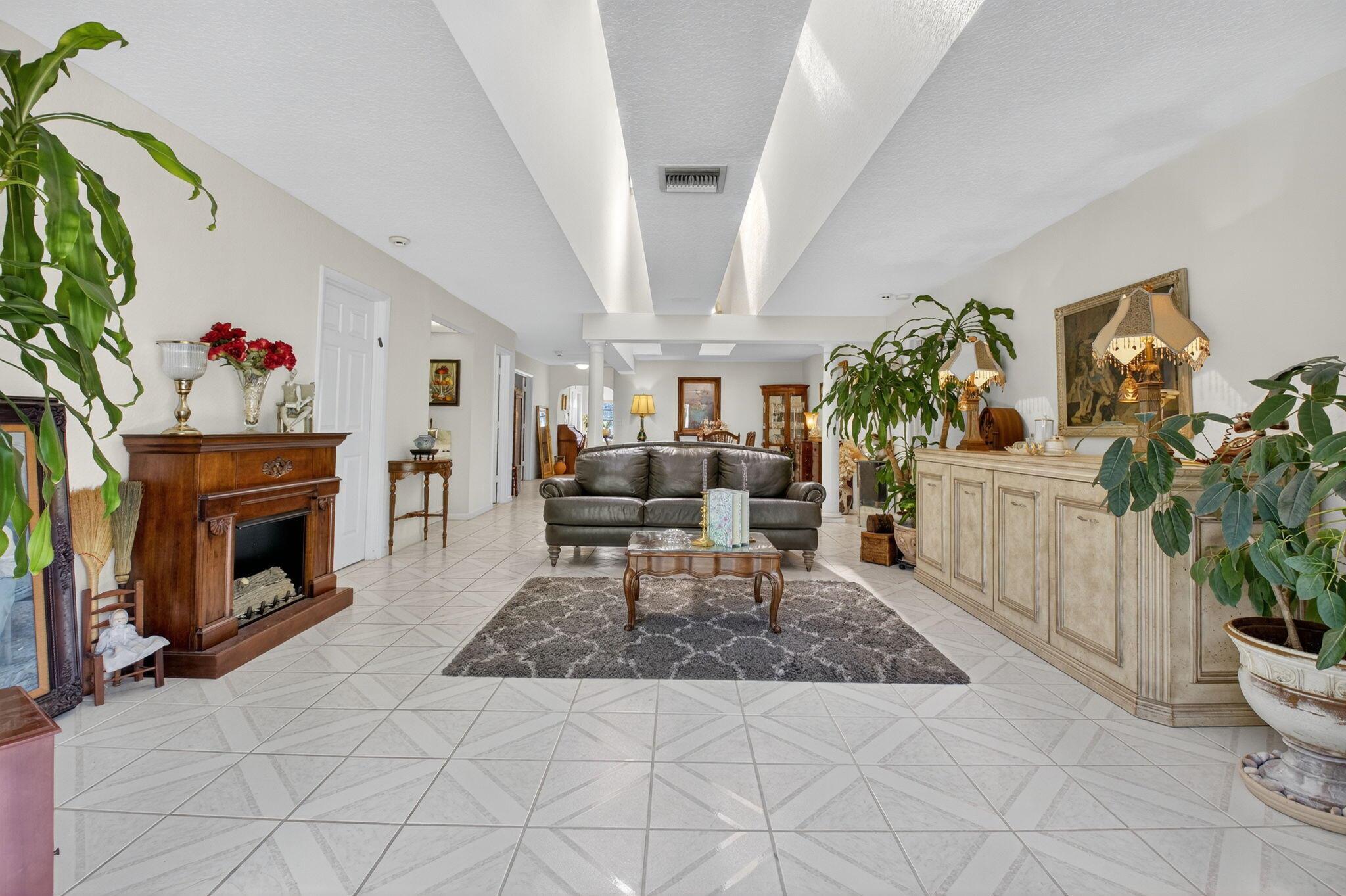 Villa San Remo - Residential