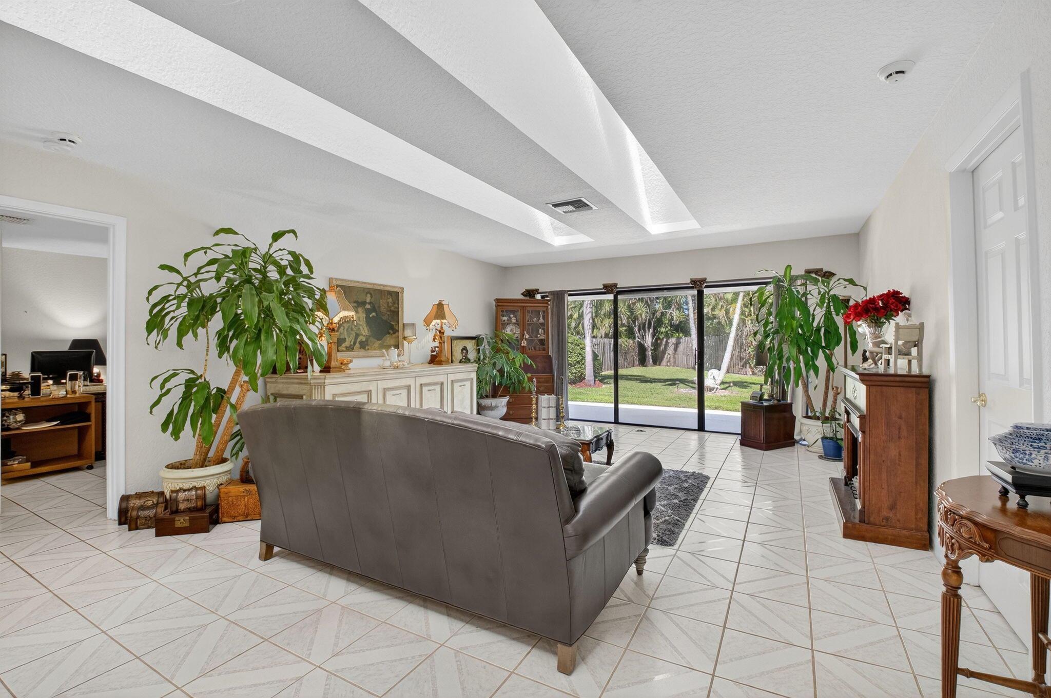 Villa San Remo - Residential