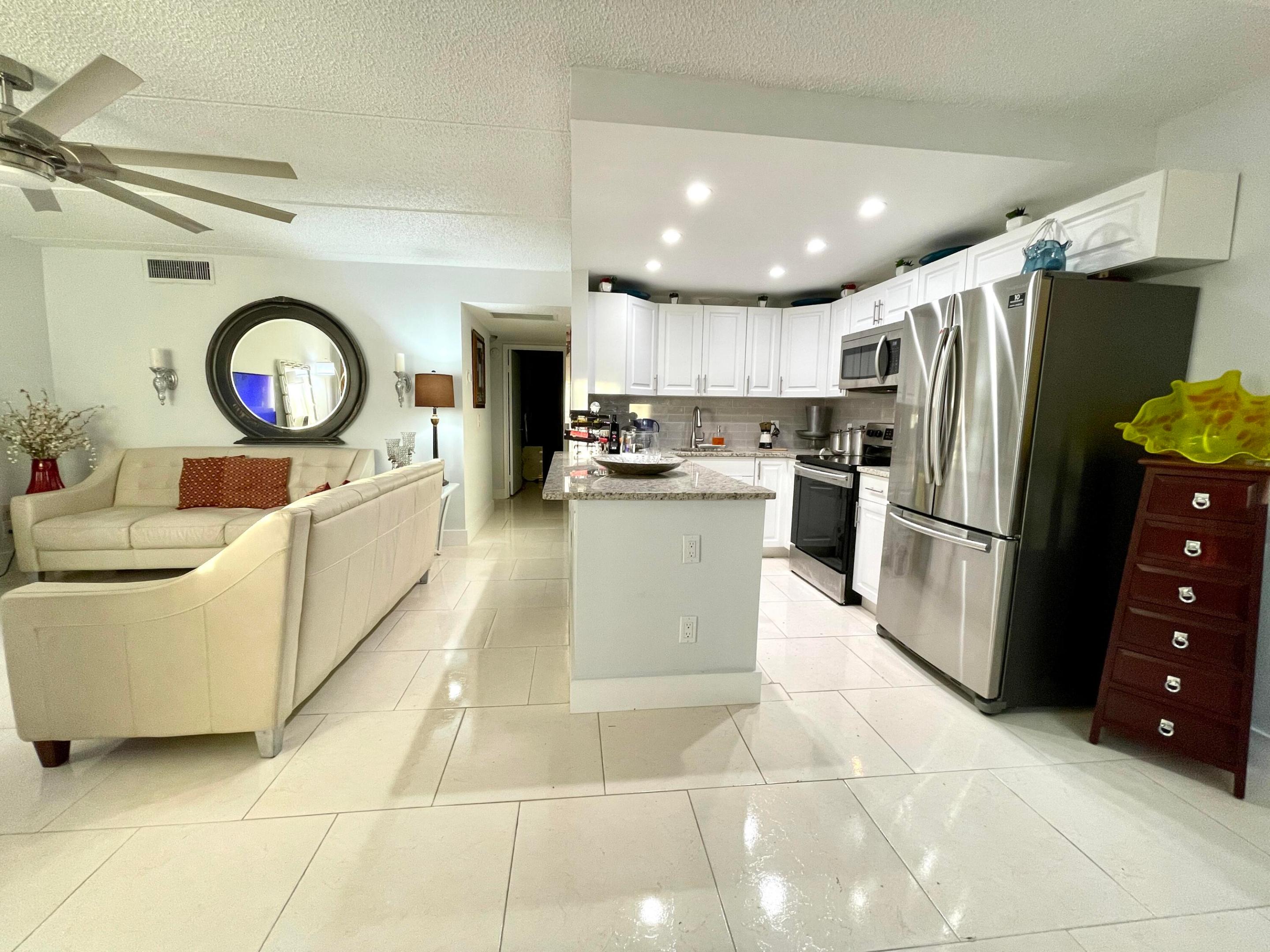 REGAL PALMS OXFORD CONDO - Residential