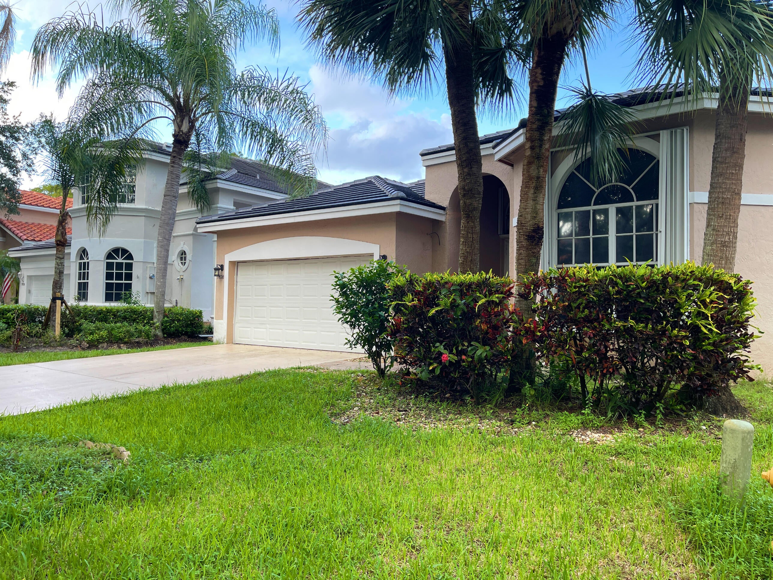 7808 NW 71ST Way