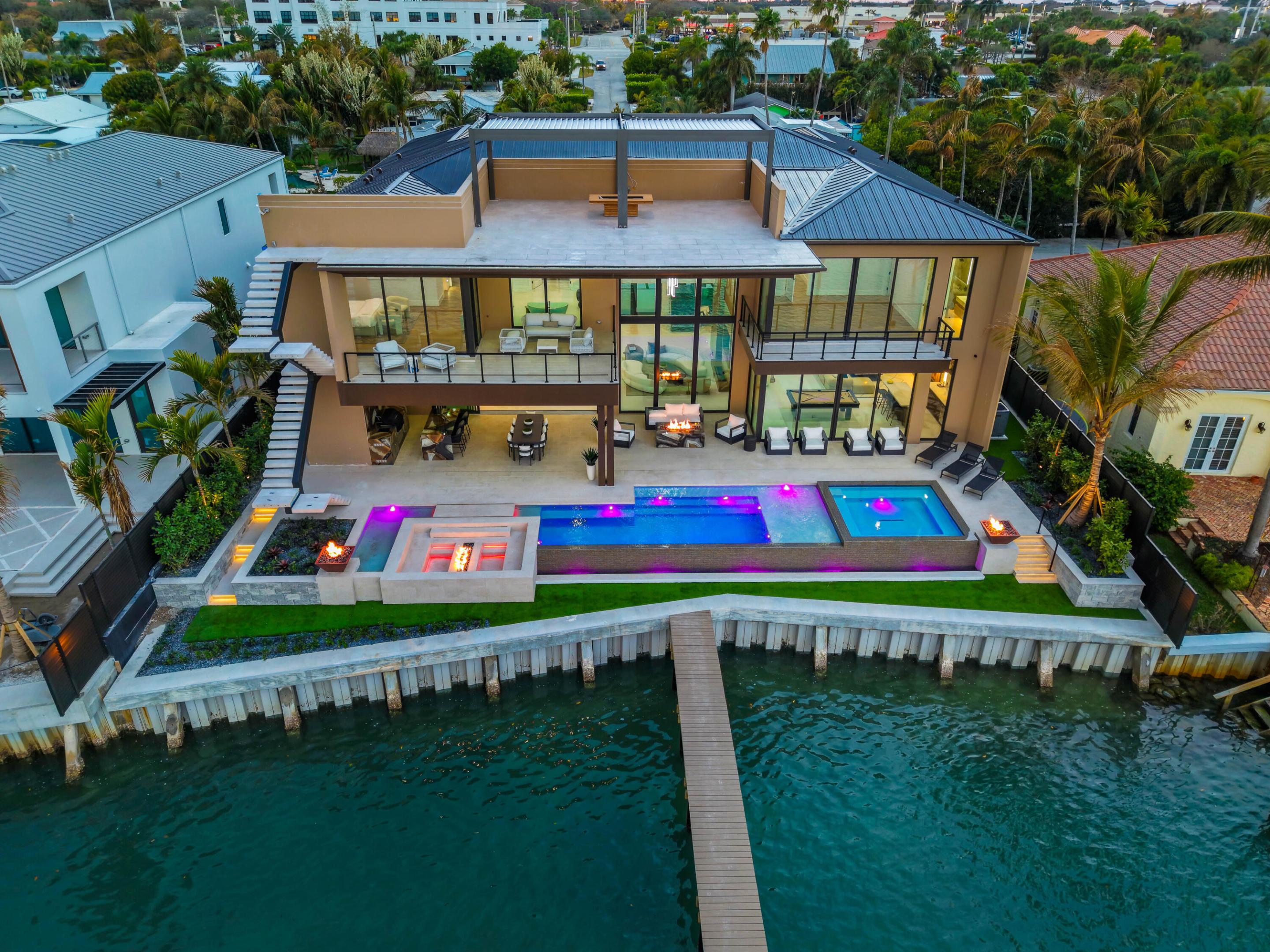 JUPITER HEIGHTS IN - Residential