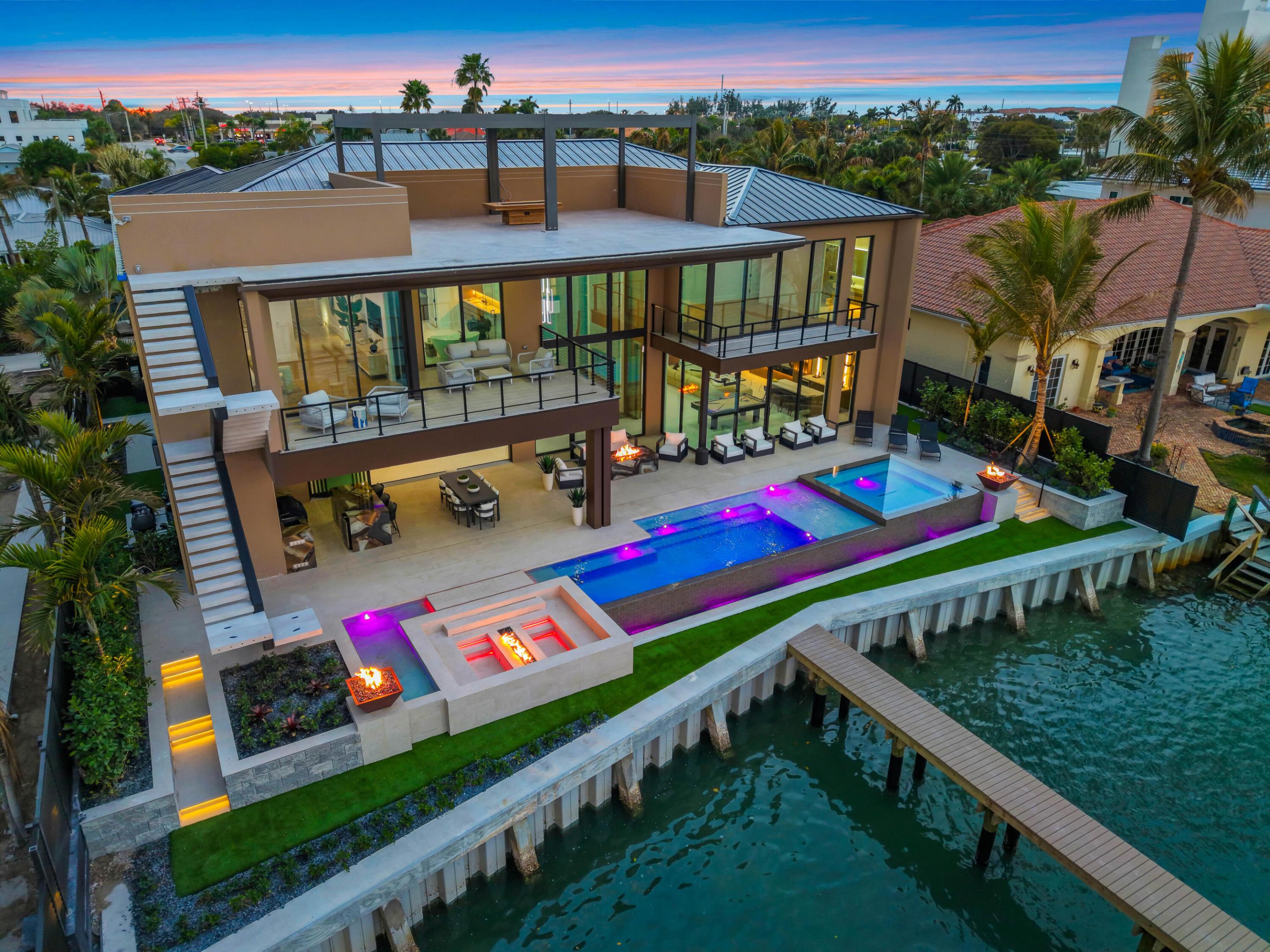 JUPITER HEIGHTS IN - Residential