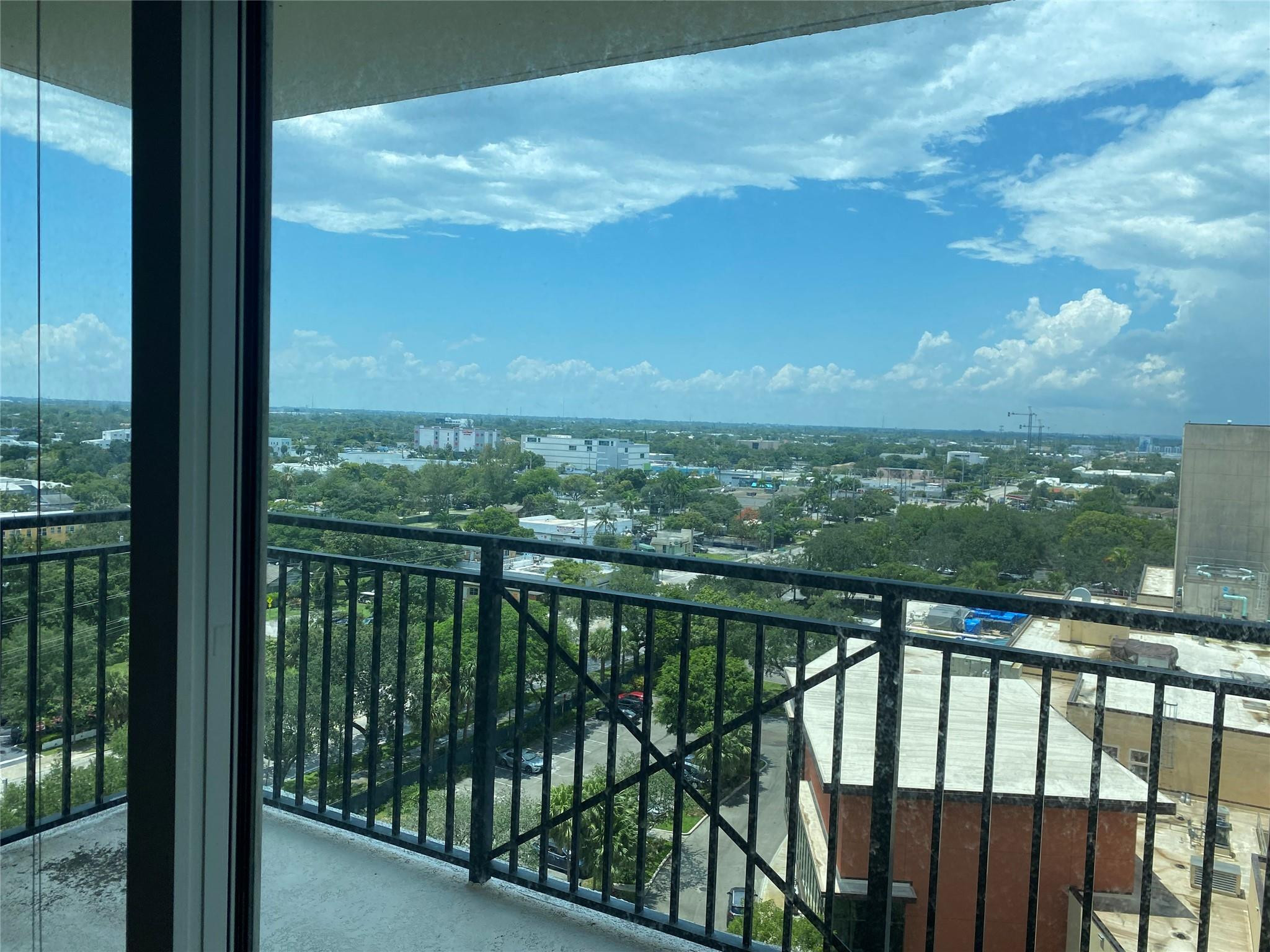 Symphony condo North - Residential