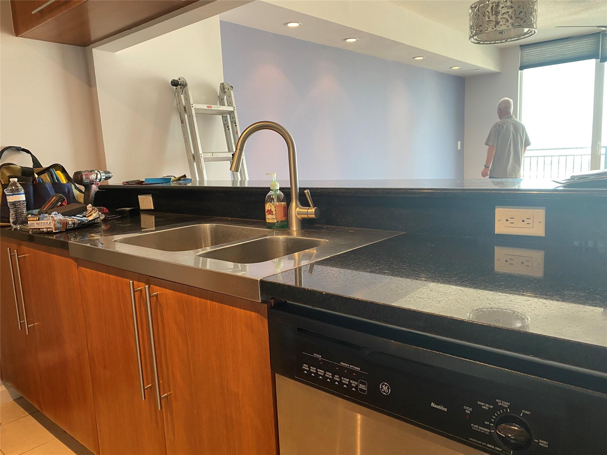 Symphony condo North - Residential