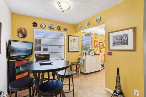 Condominium in Delray Beach FL 325 Piedmont G 6.jpg