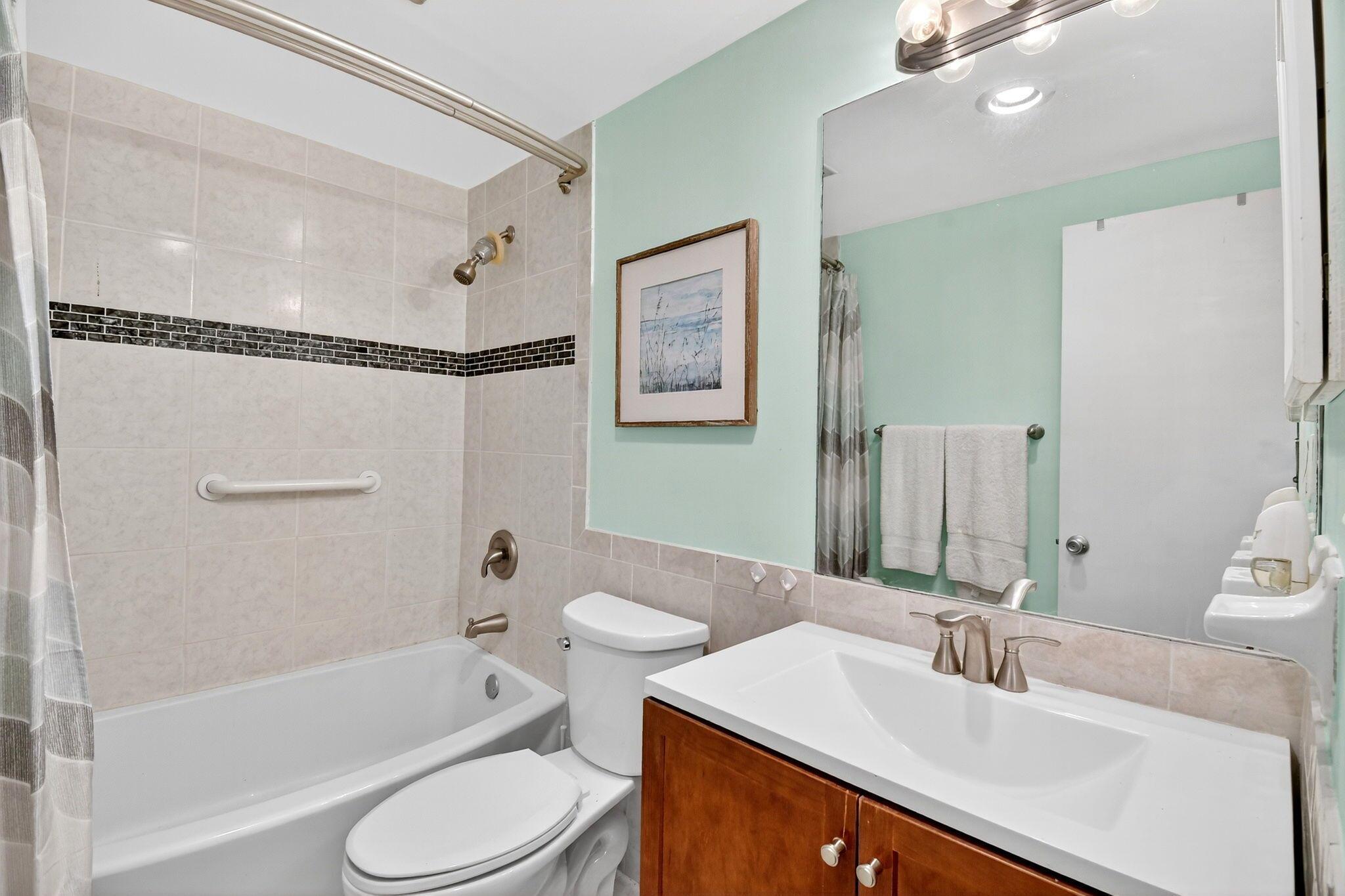 MAYBURY MANSIONS CONDO - Residential
