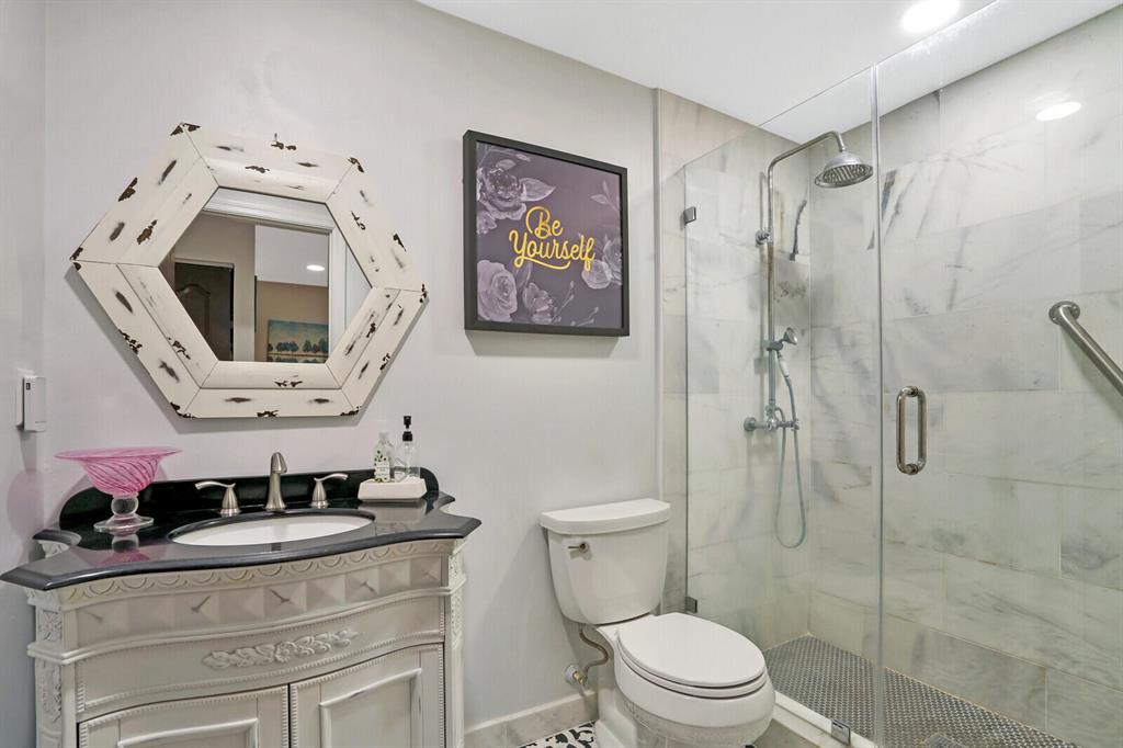 SEMINOLE ESTATES & TOWNHOMES - Residential