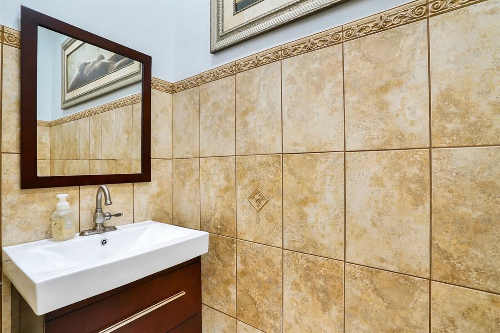 SEMINOLE ESTATES & TOWNHOMES - Residential