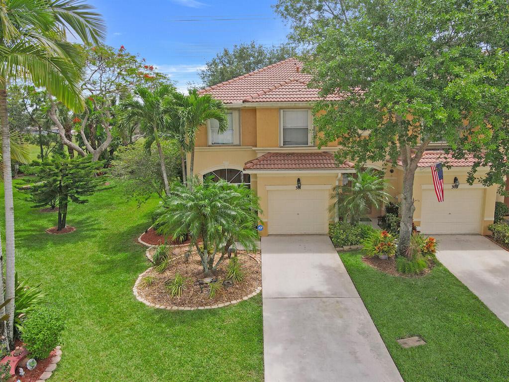 SEMINOLE ESTATES & TOWNHOMES - Residential