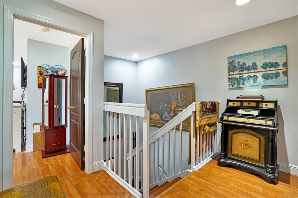 SEMINOLE ESTATES & TOWNHOMES - Residential