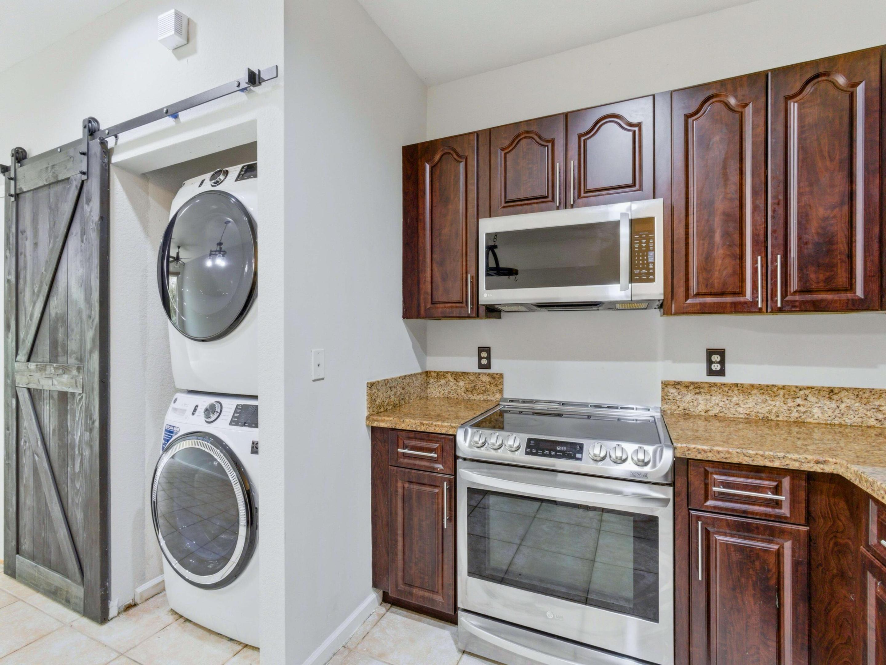 WOODLAND LAKES - Residential