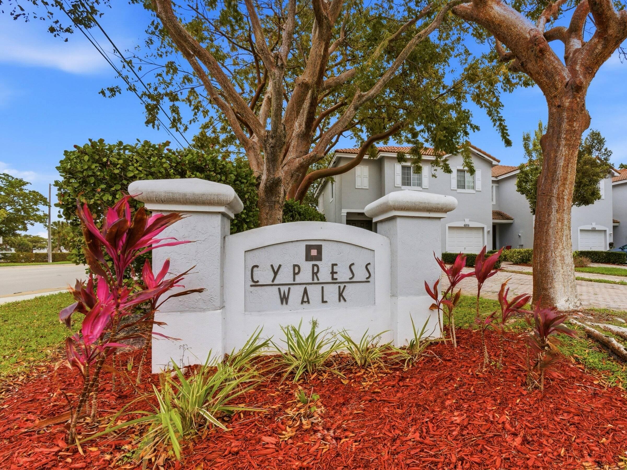 WOODLAND LAKES - Residential