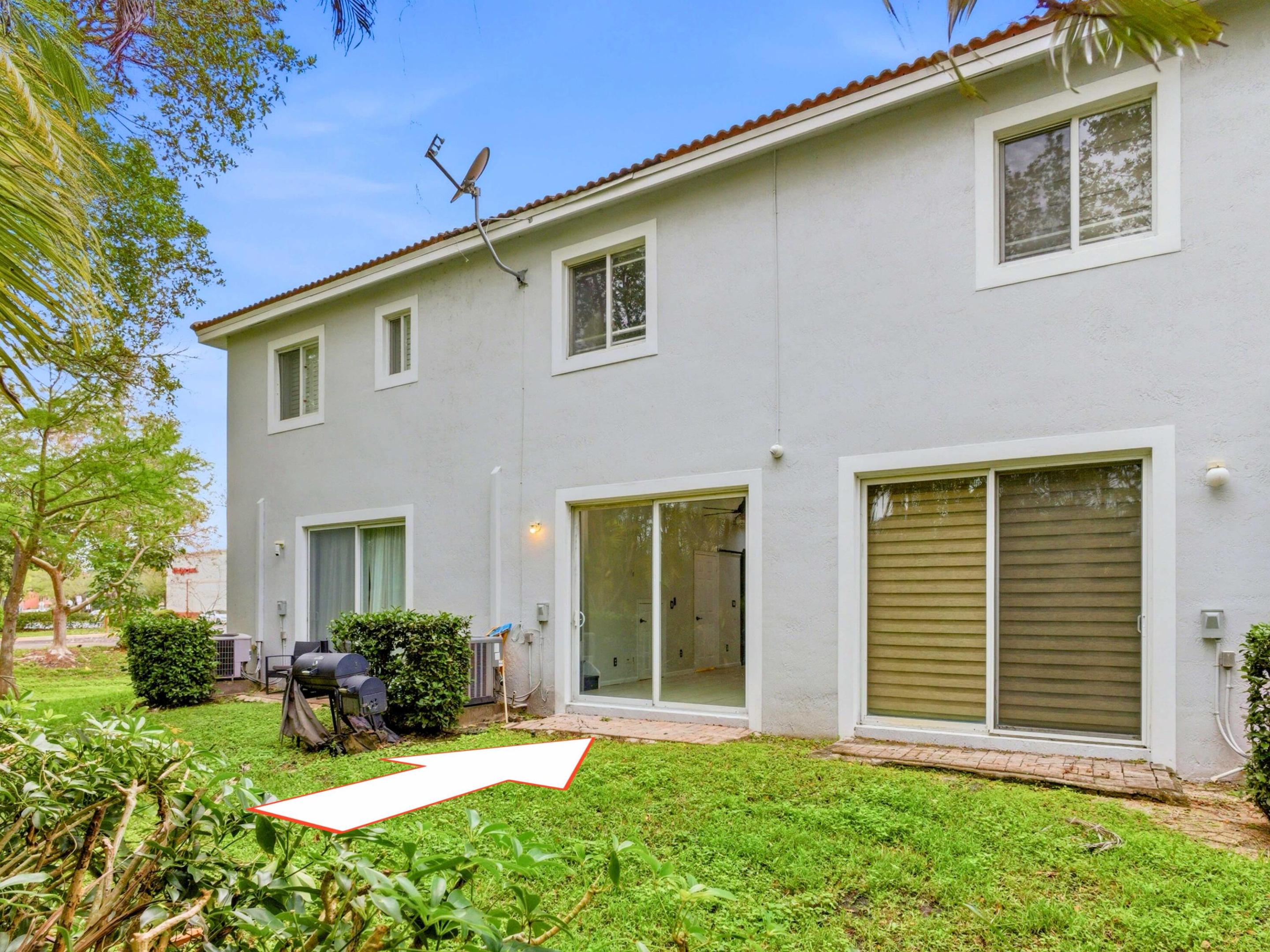 WOODLAND LAKES - Residential