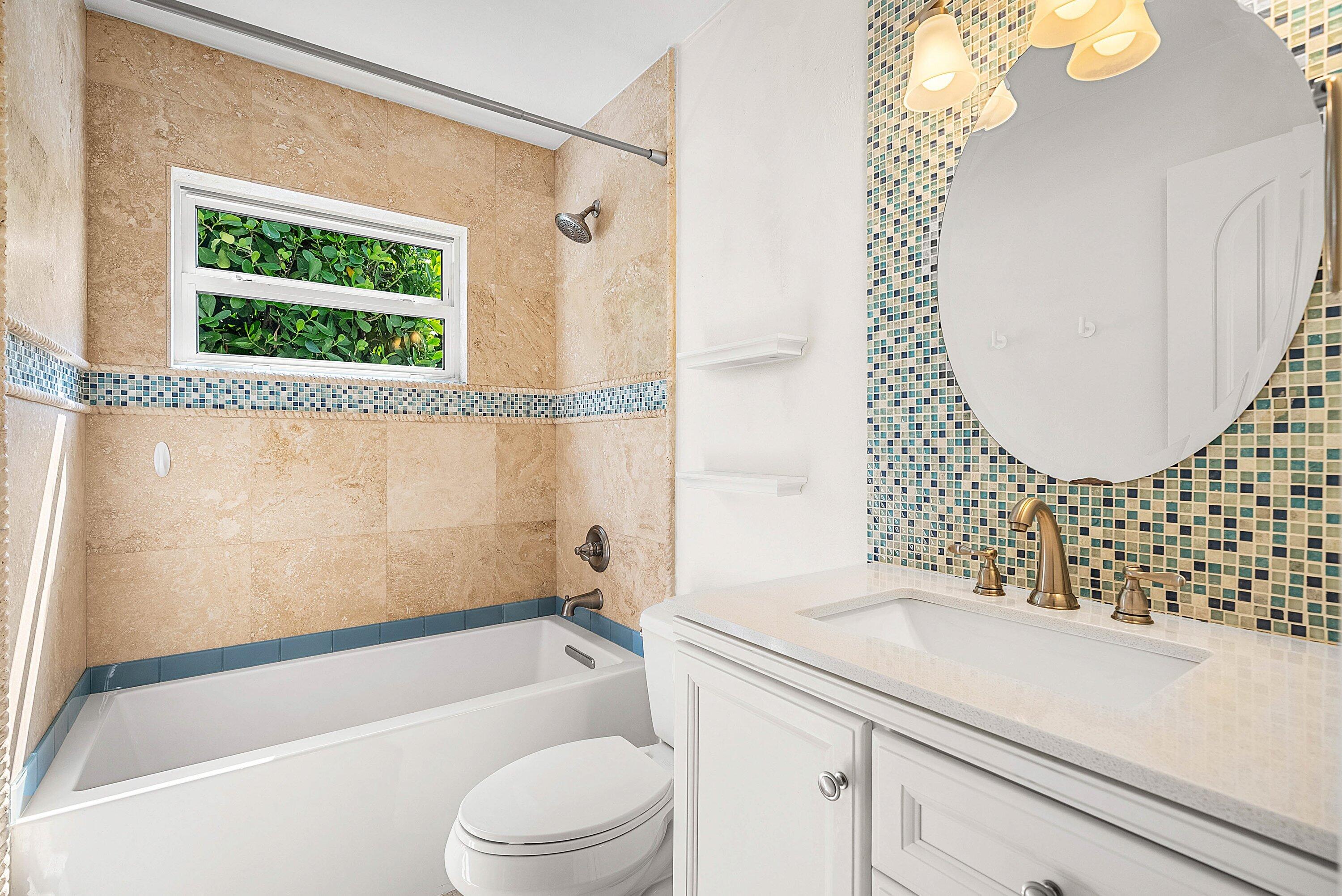 TROPIC PALMS 2 - Residential