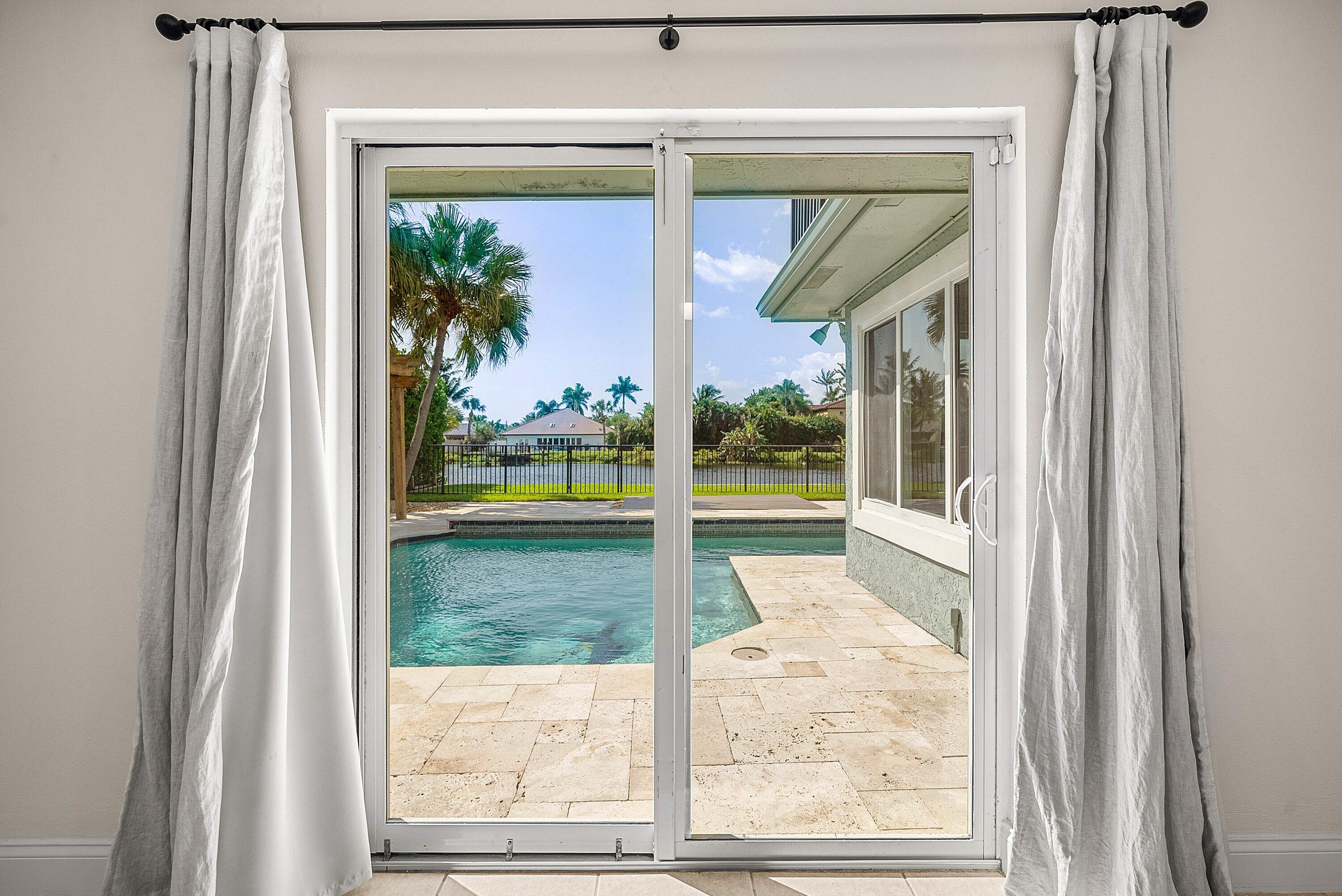 TROPIC PALMS 2 - Residential