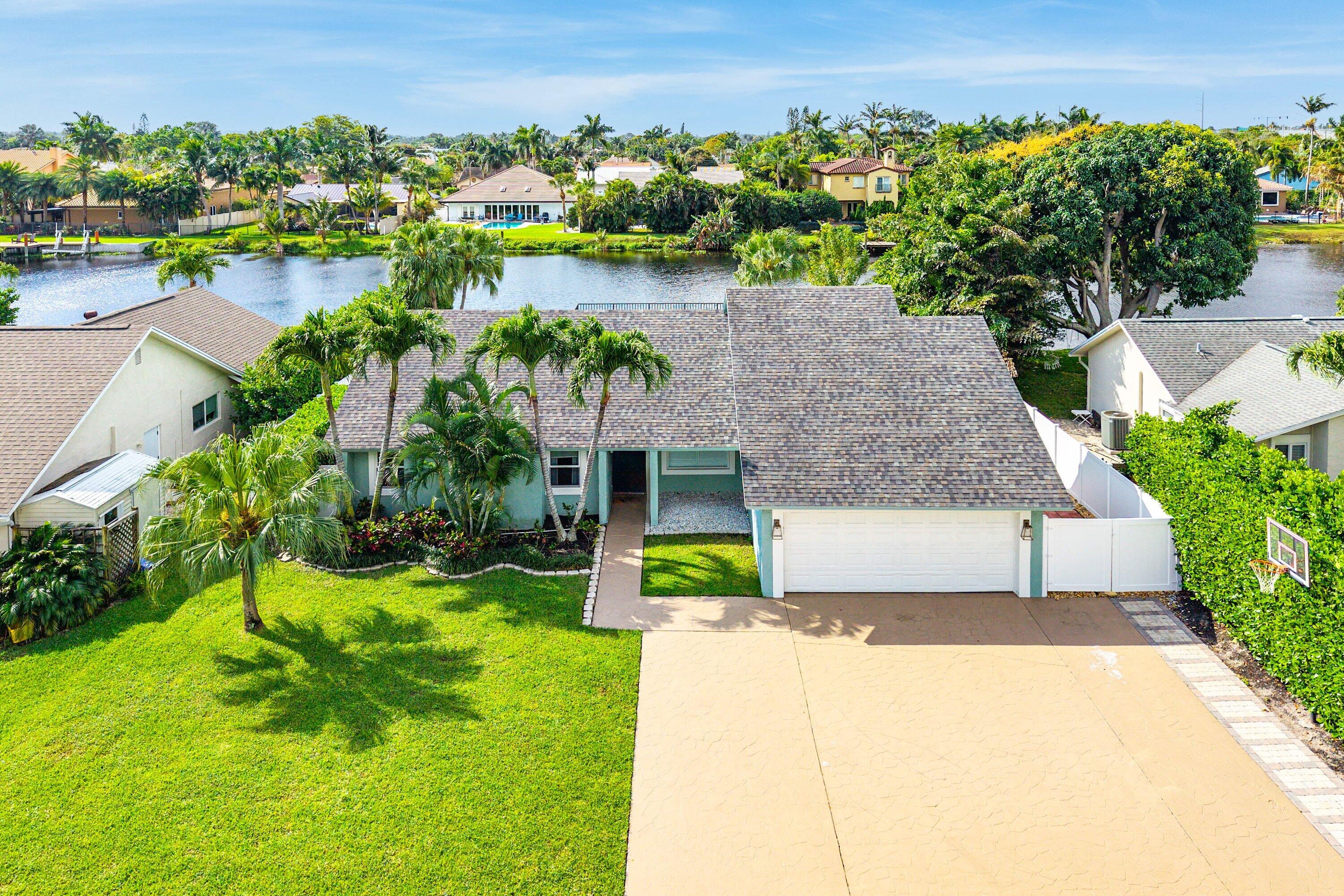 TROPIC PALMS 2 - Residential