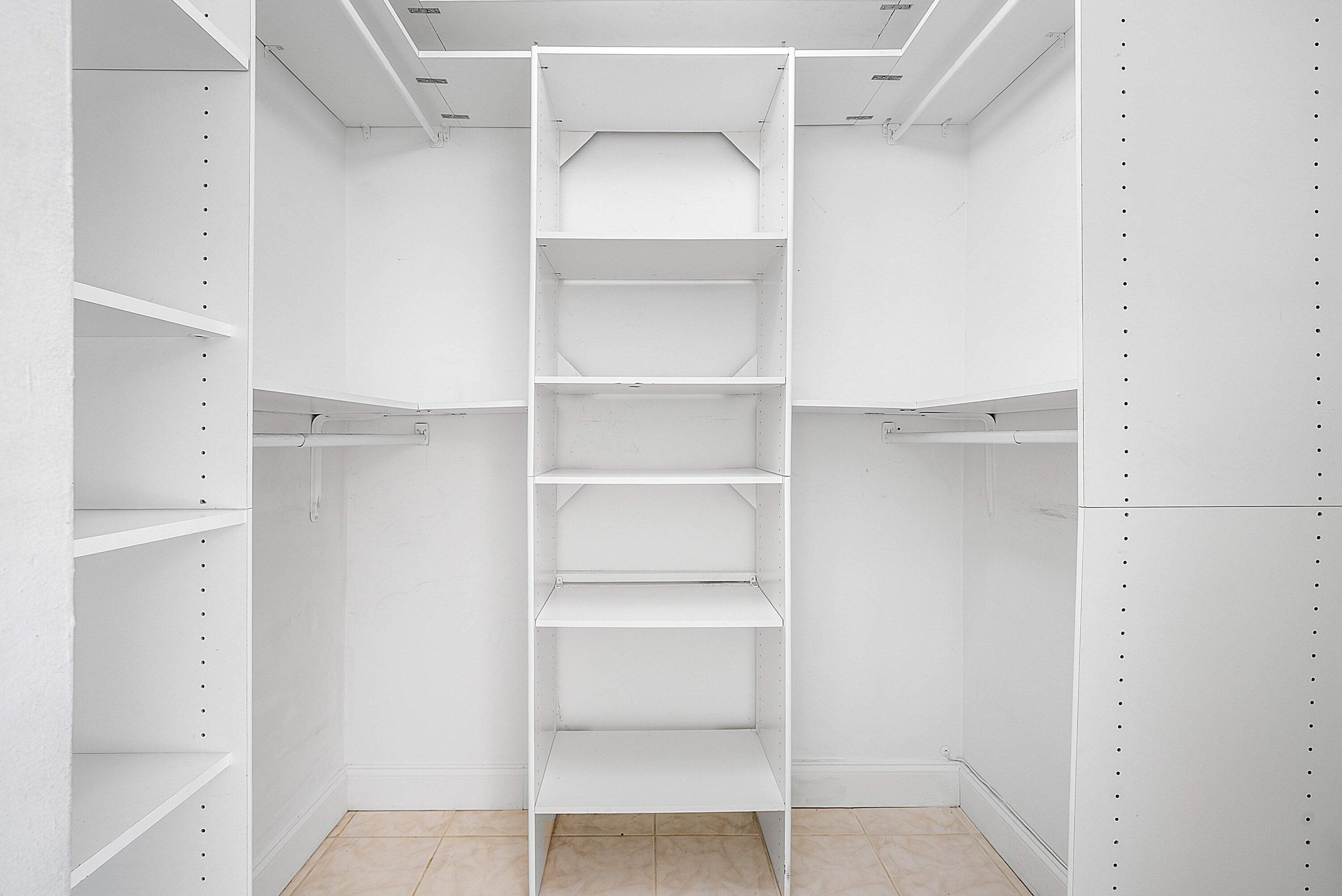 TROPIC PALMS 2 - Residential