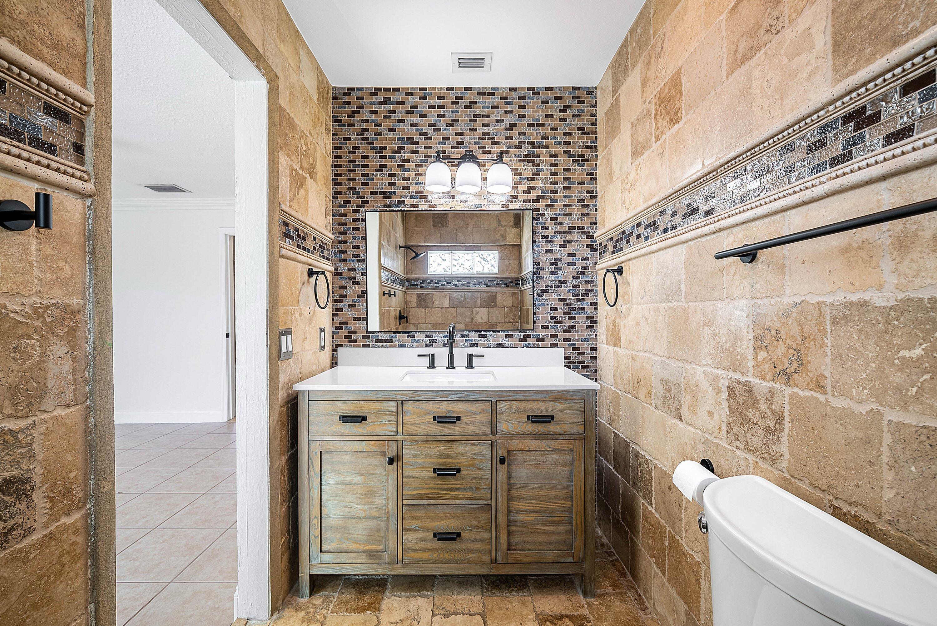 TROPIC PALMS 2 - Residential