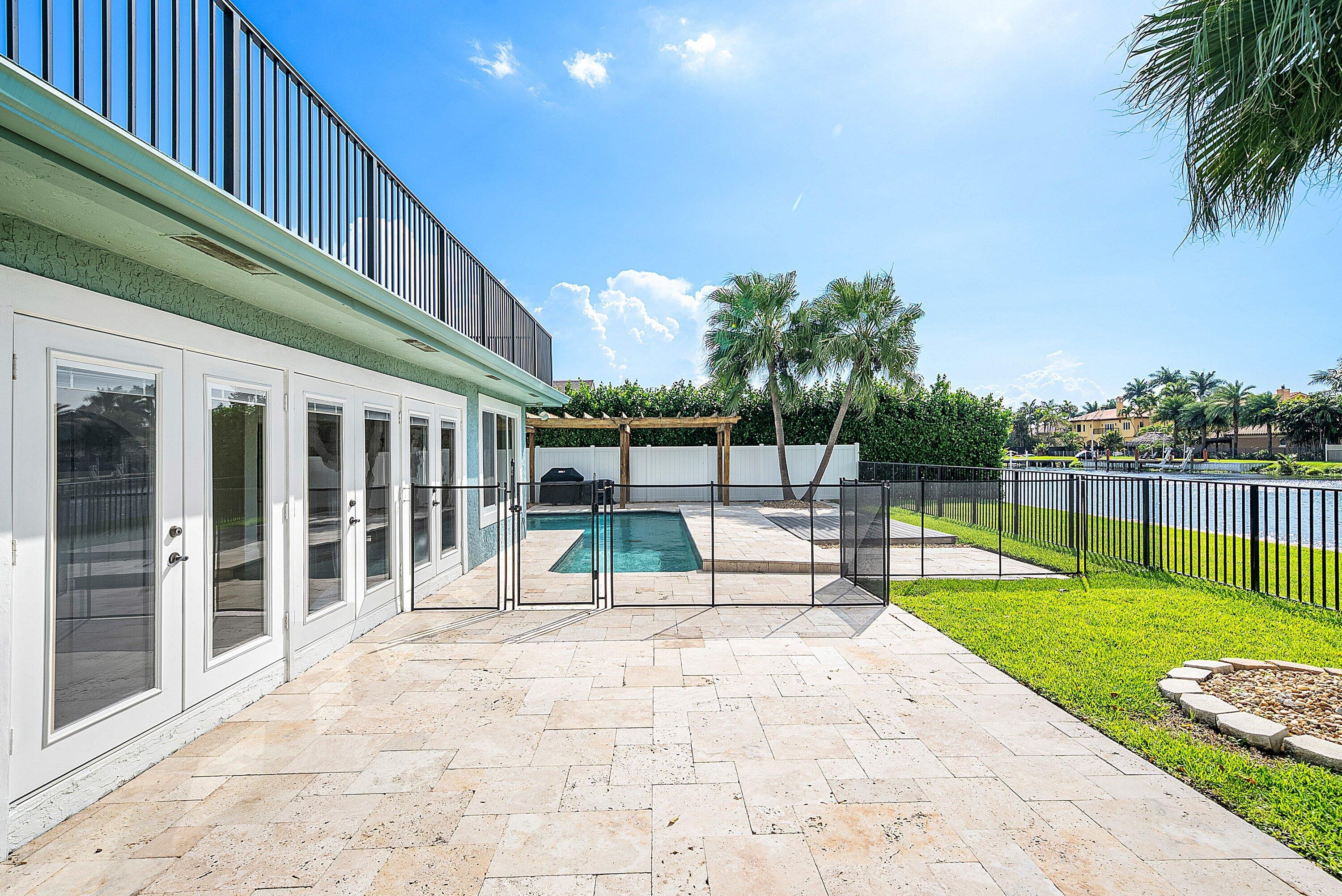 TROPIC PALMS 2 - Residential