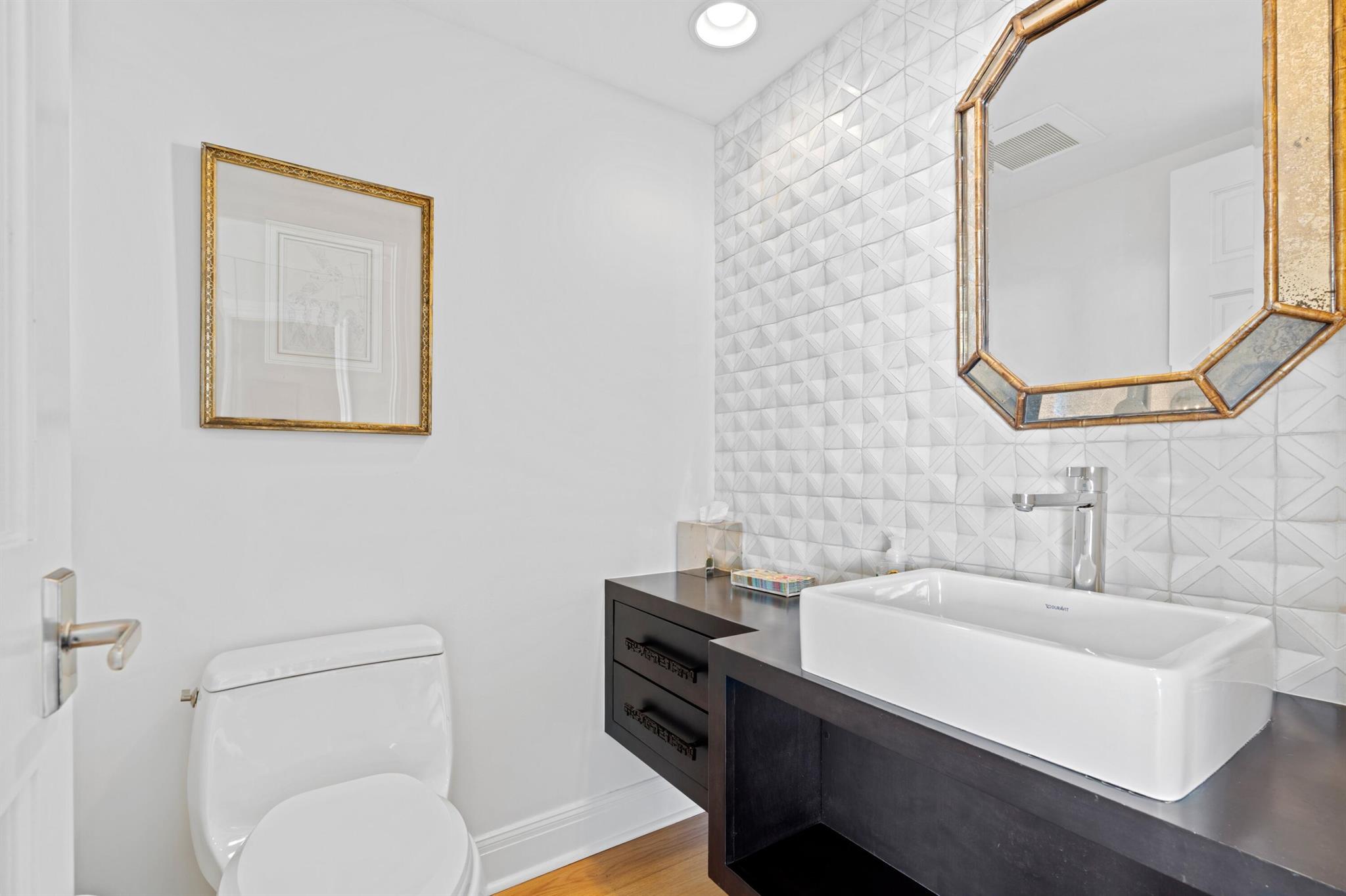 PLAZA OF THE PALM BEACHES - Residential