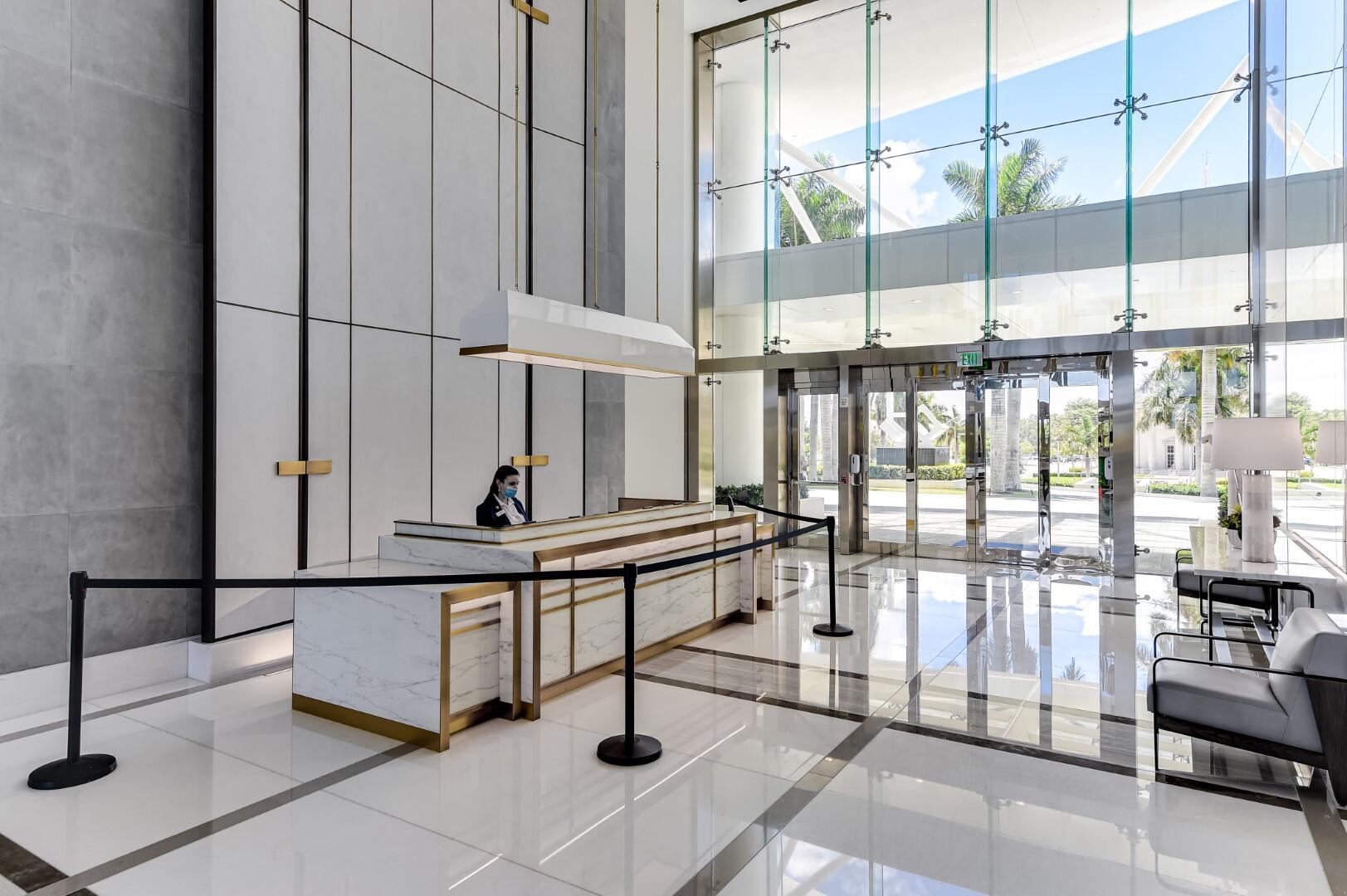 BRISTOL CONDO - Residential