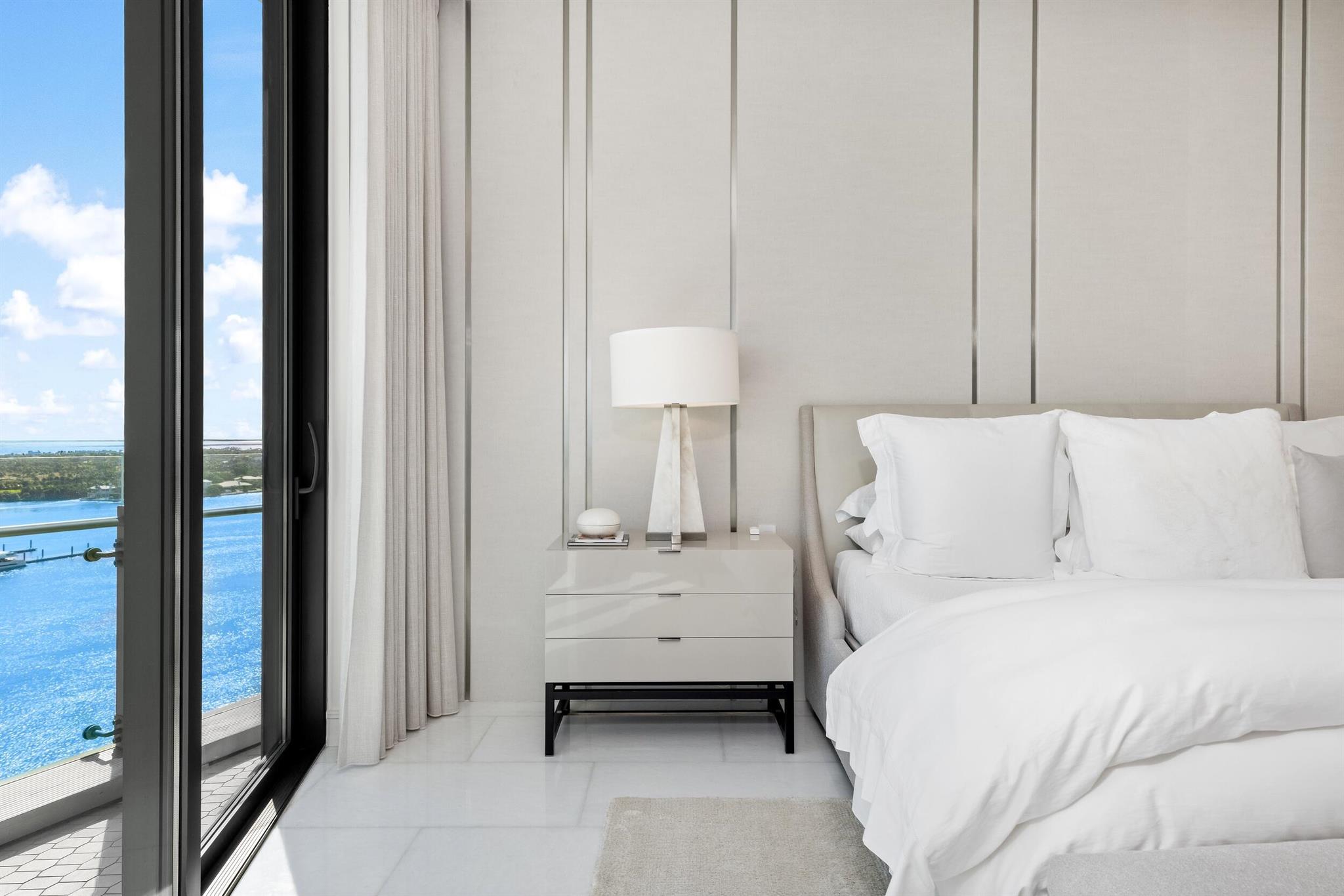 BRISTOL CONDO - Residential