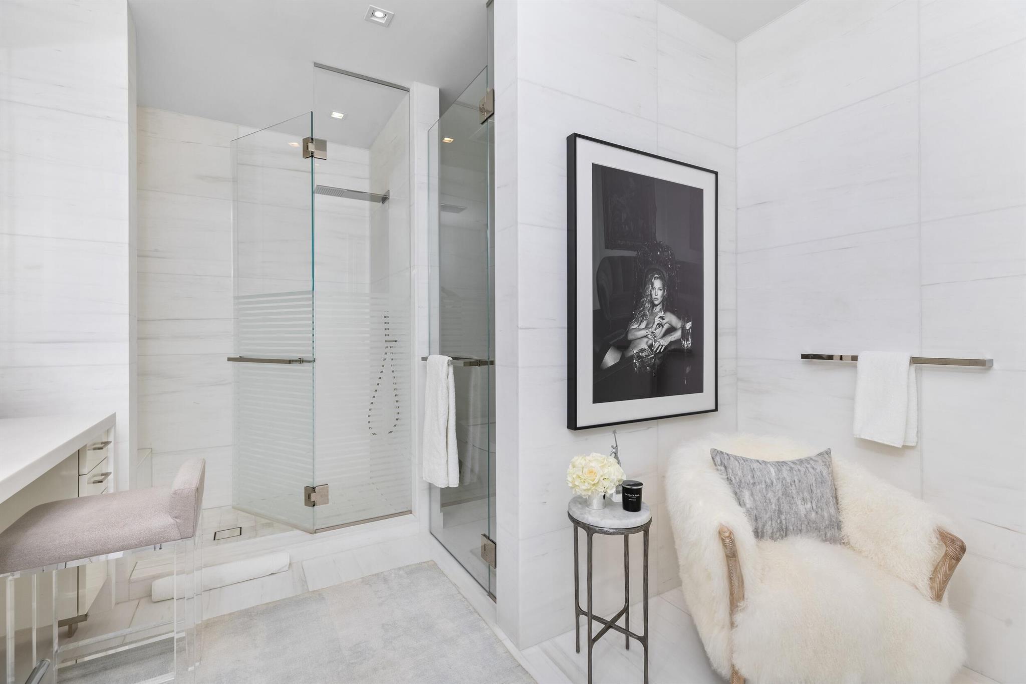 BRISTOL CONDO - Residential